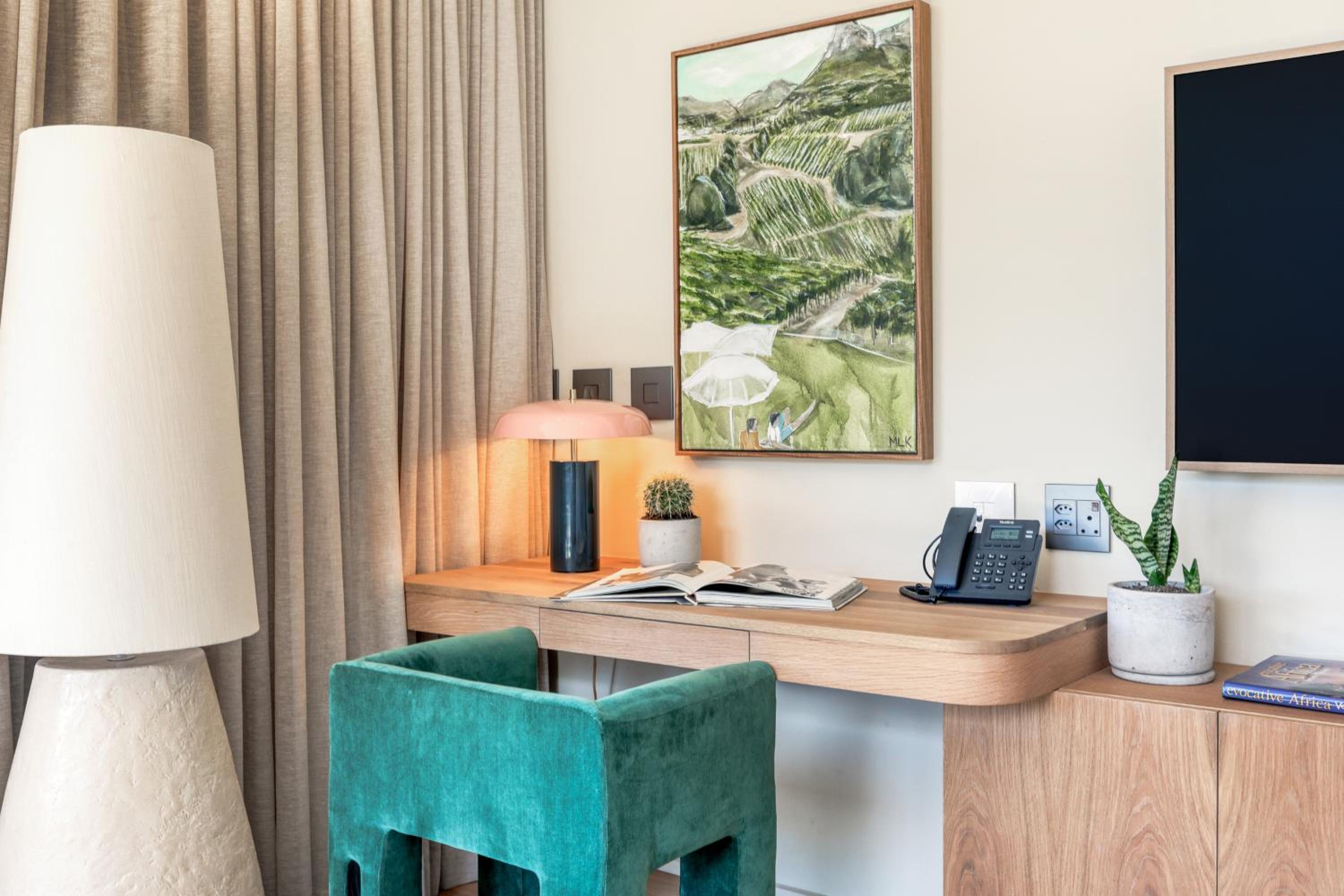 Executive King Room - Photo 4