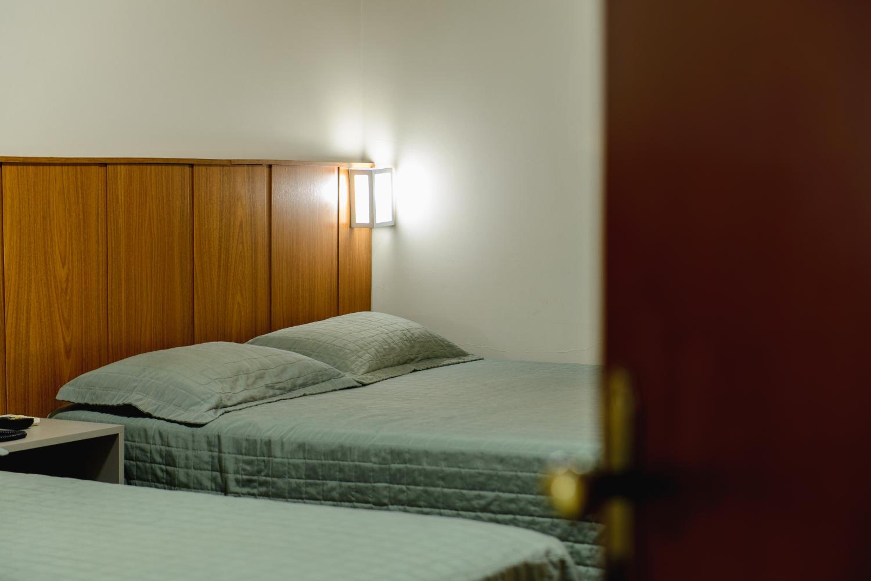Superior Quadruple Room with Private Bathroom photo 1