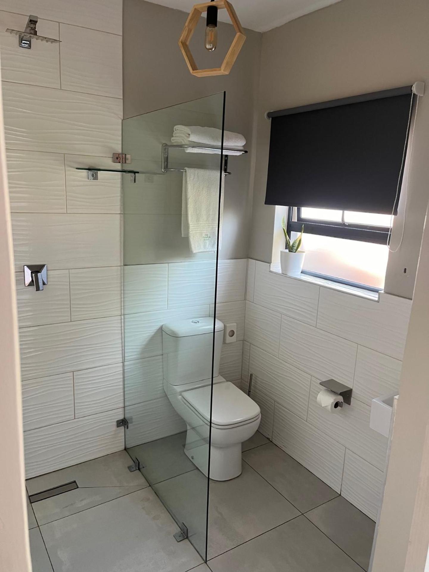Deluxe Double Room - Photo 18