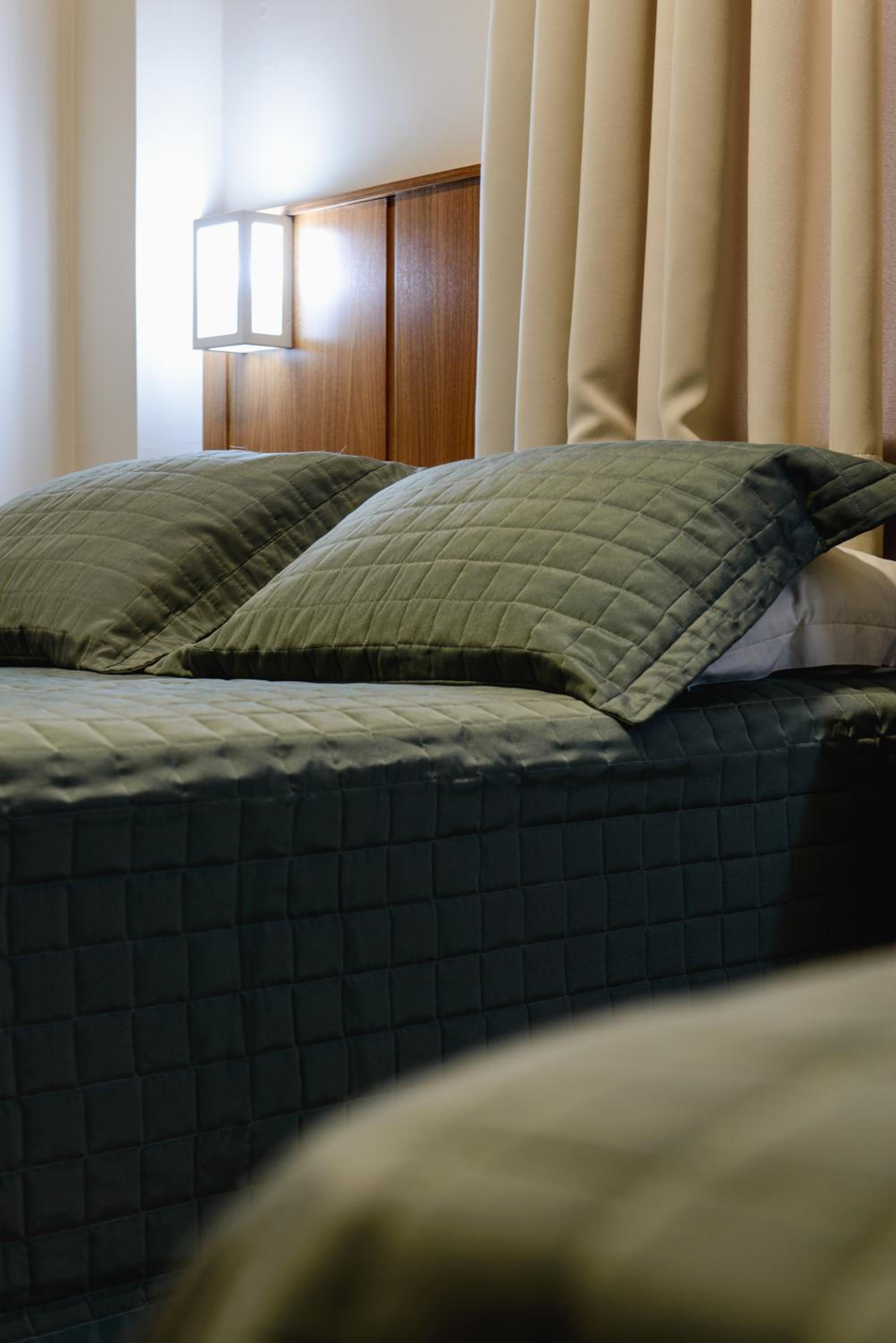 Superior Single Room with Private Bathroom photo 3