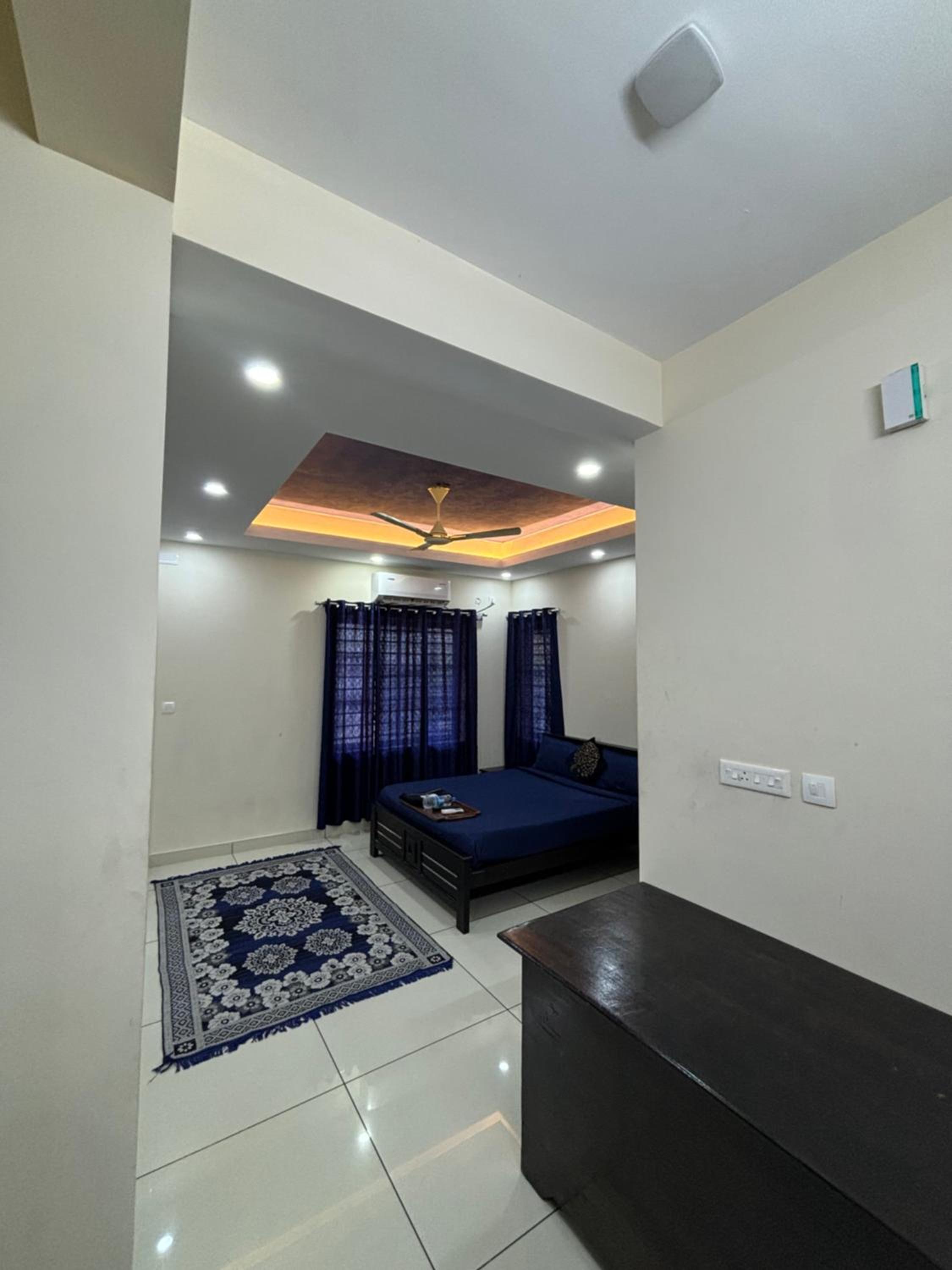 Large Double Room