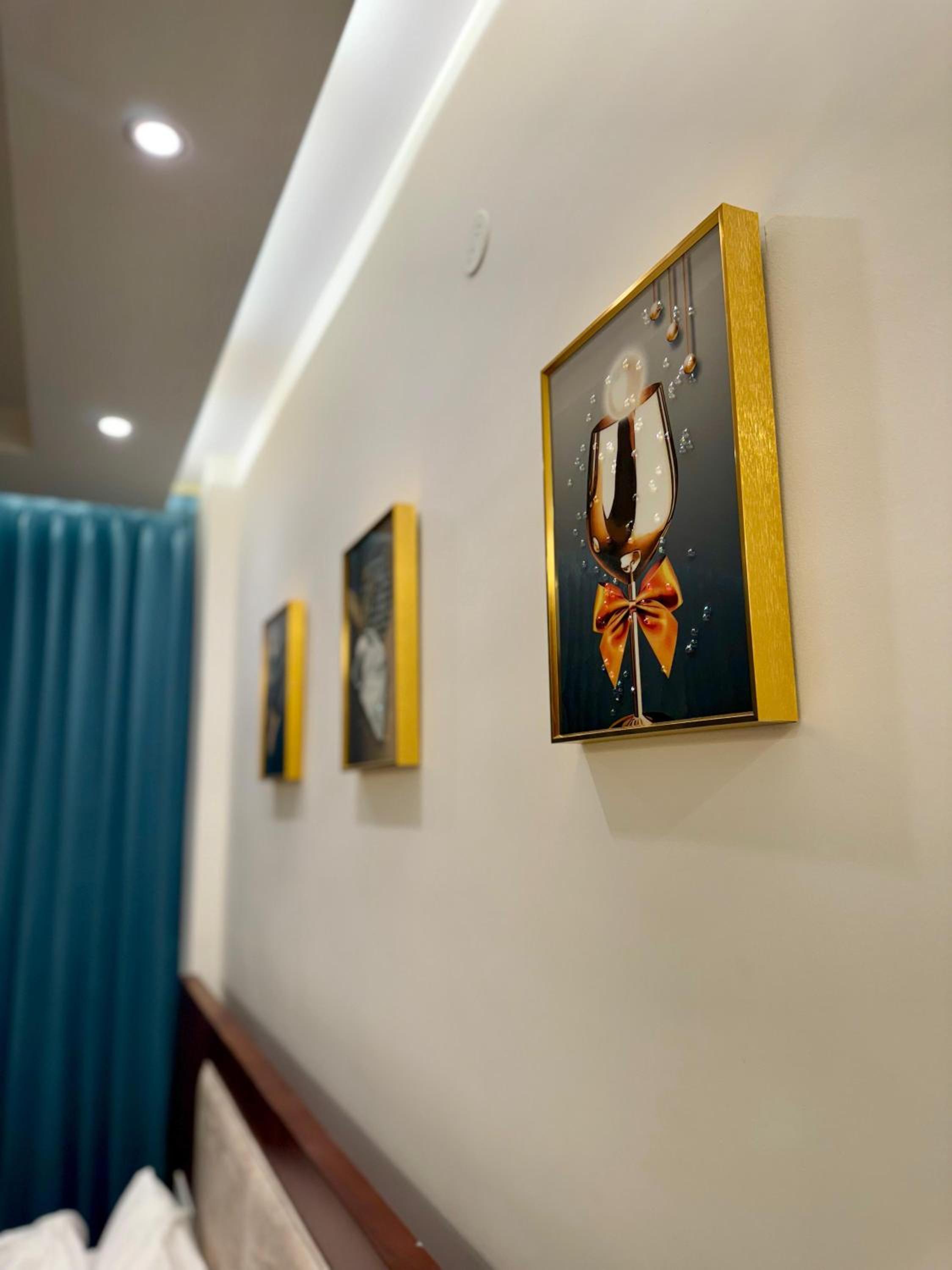 Deluxe King Room - Photo 5
