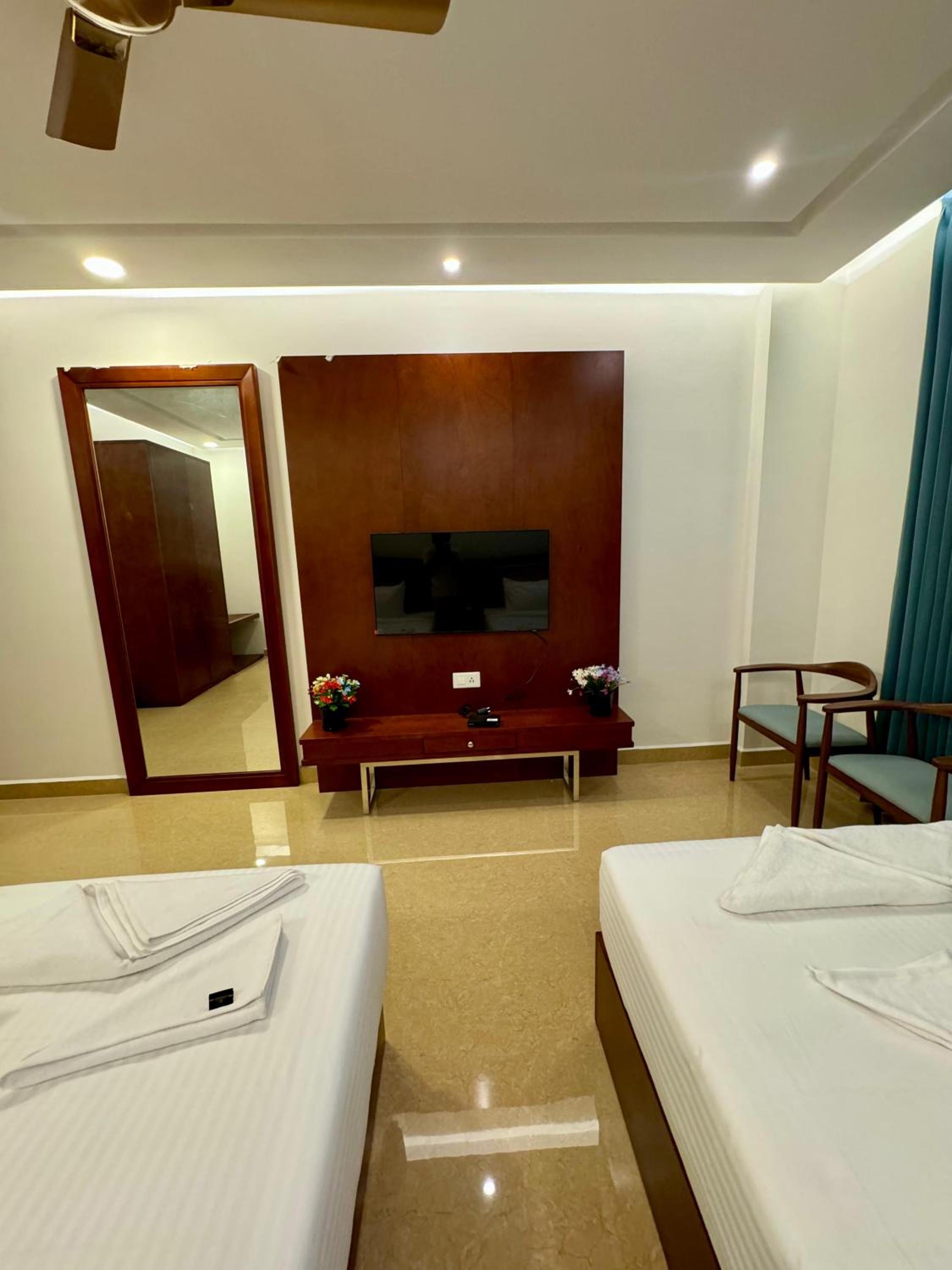 Deluxe Twin Room - Photo 1