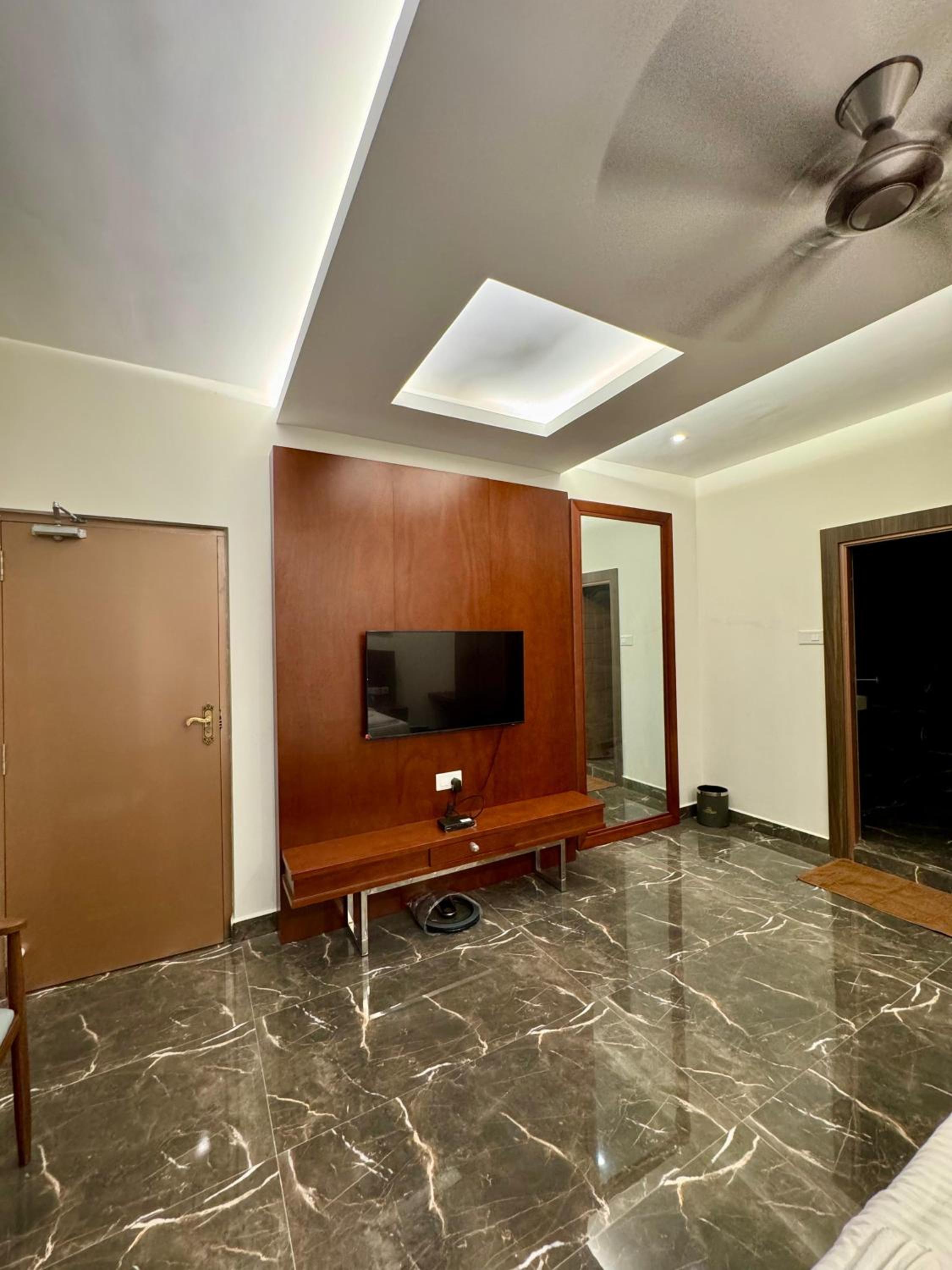 Superior Suite - Photo 1