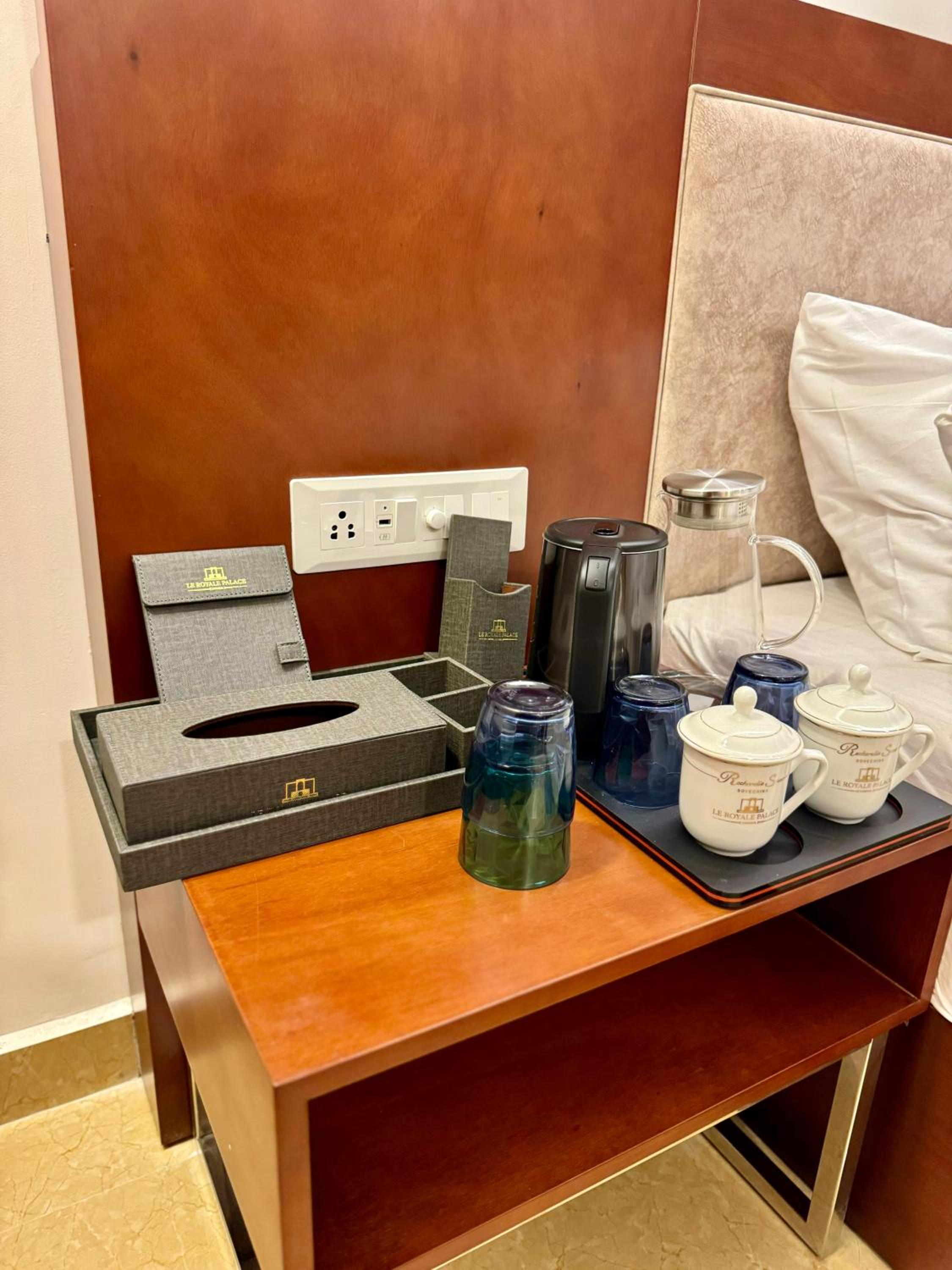 Deluxe King Room - Photo 1
