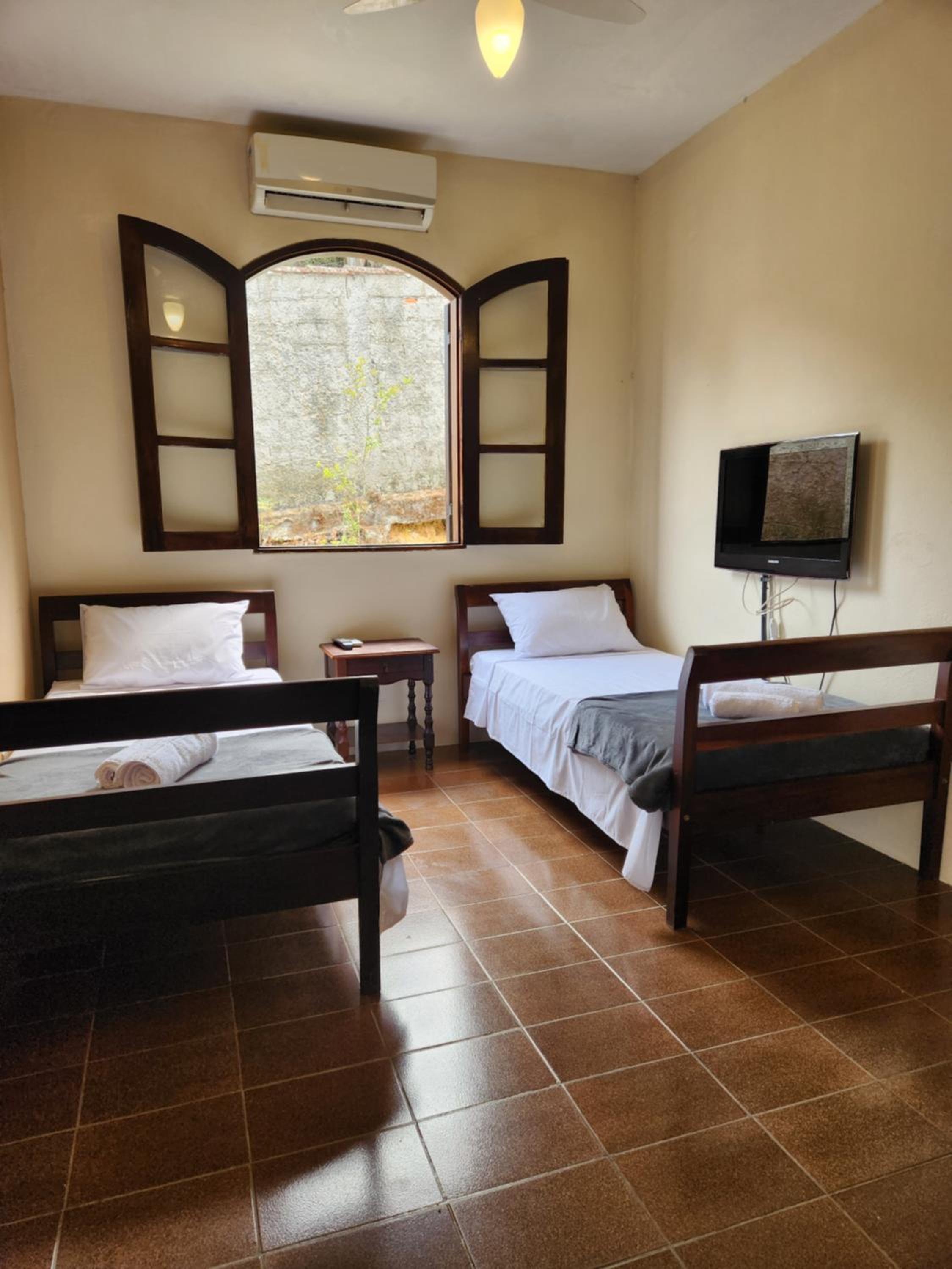 Standard Twin Room photo 2