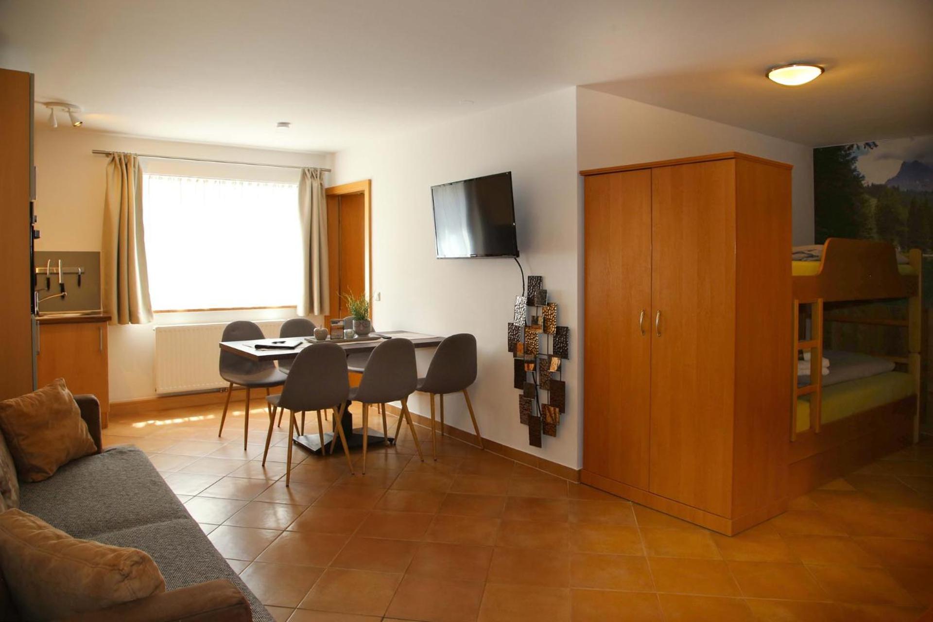Budget One-Bedroom Apartment - Subterranean photo 1