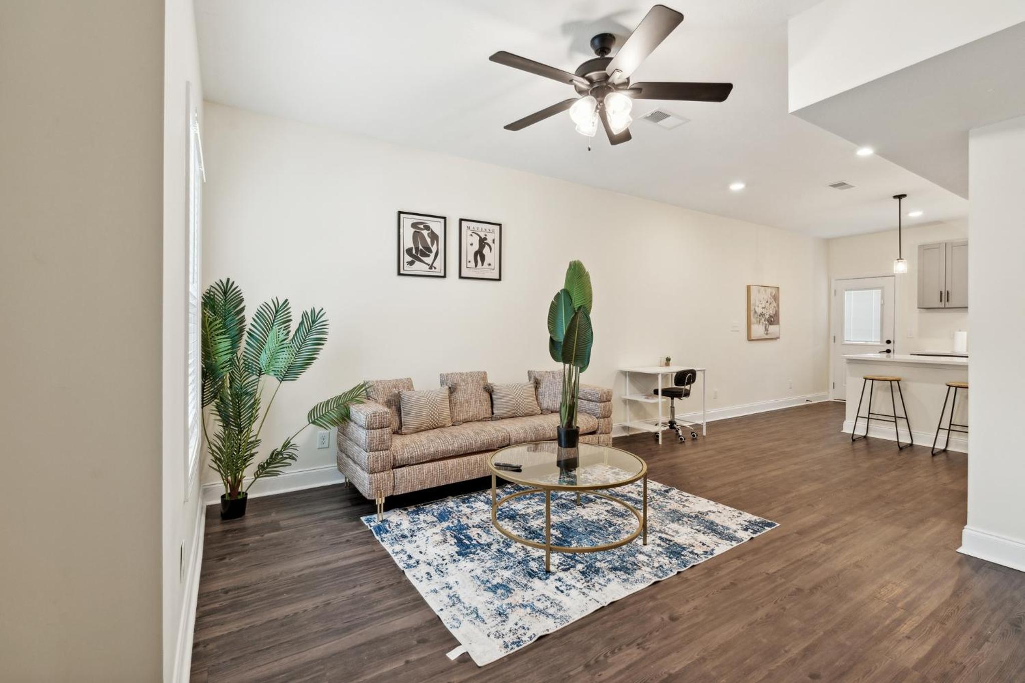 Apartment photo 1