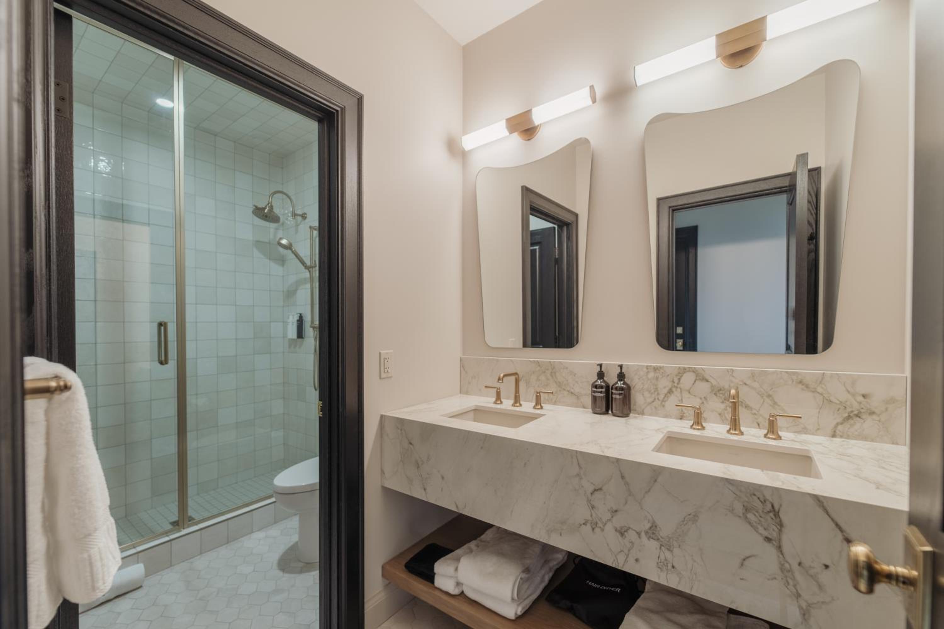 One-Bedroom Suite
