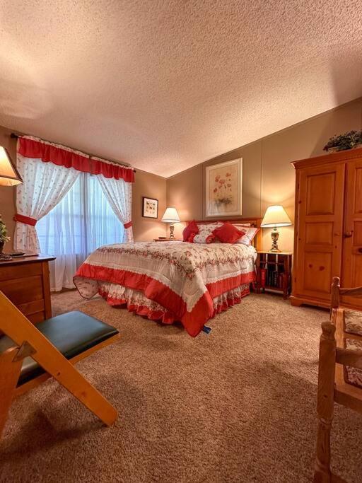 One-Bedroom House photo 3