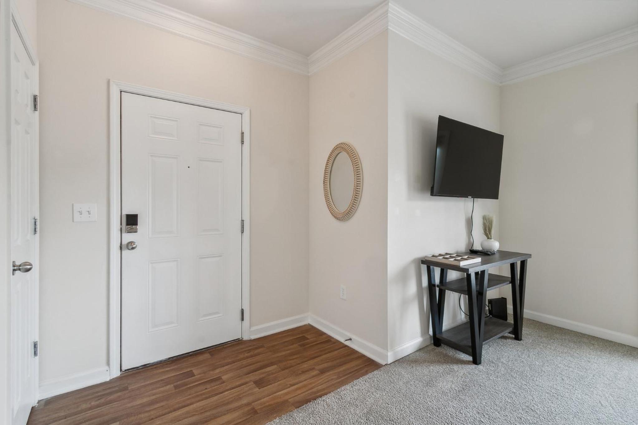 Apartment photo 3