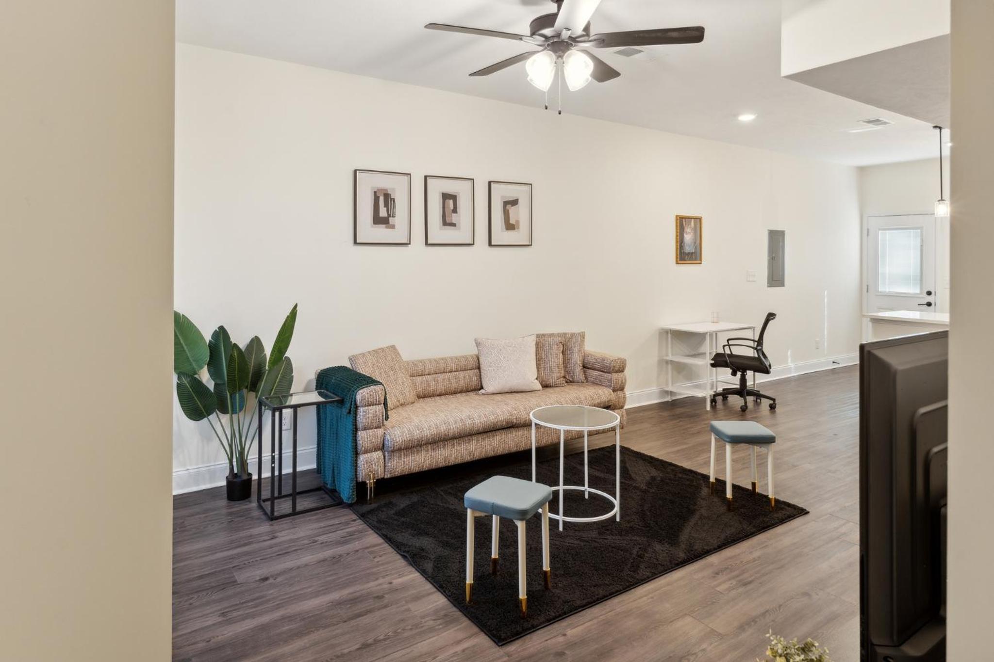 Apartment photo 1