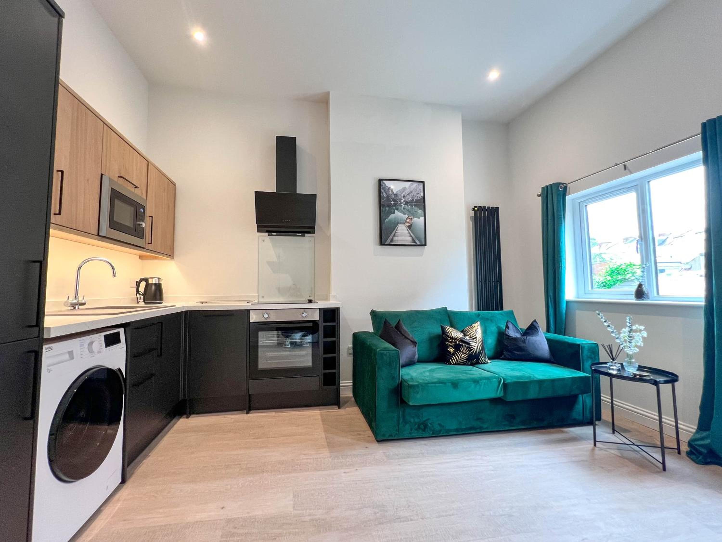 Superior One-Bedroom Apartment with Balcony photo 2