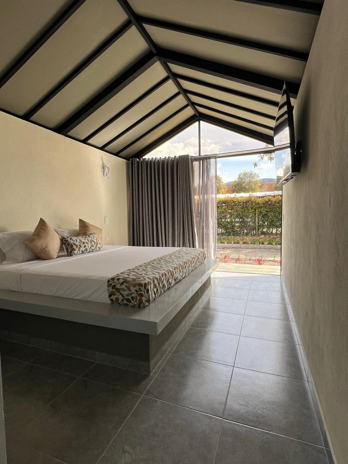 Double Room with Private Bathroom photo 3