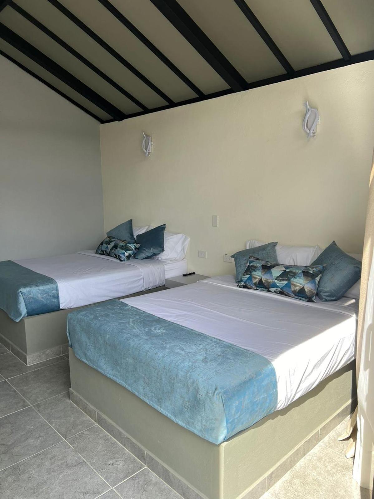 Standard Twin Room photo 3