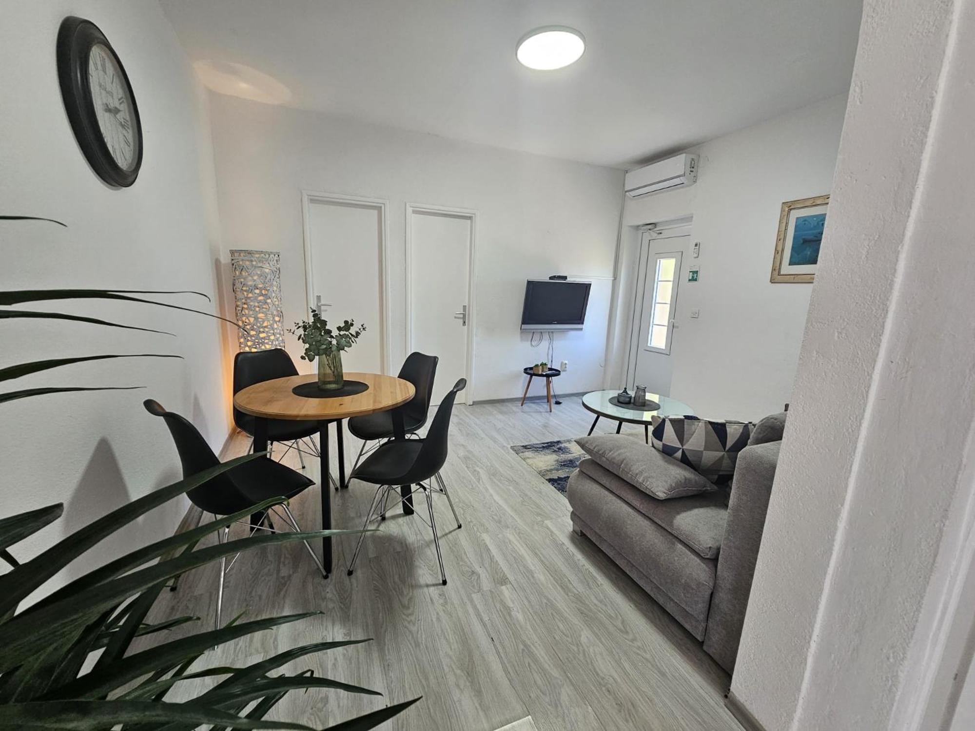 Apartment with Sea View photo 1