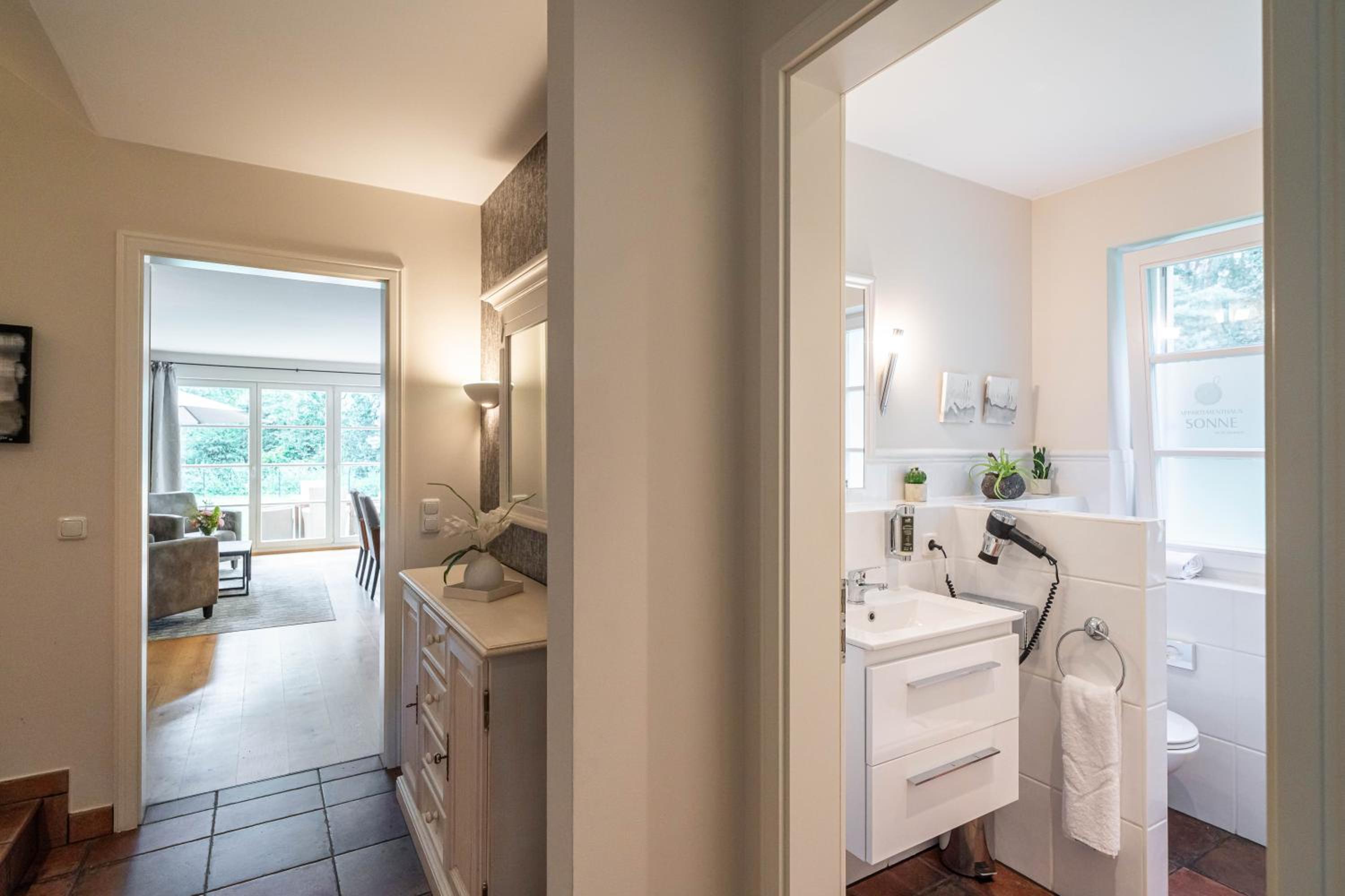 Three-Bedroom Apartment - Oceanfront photo 3