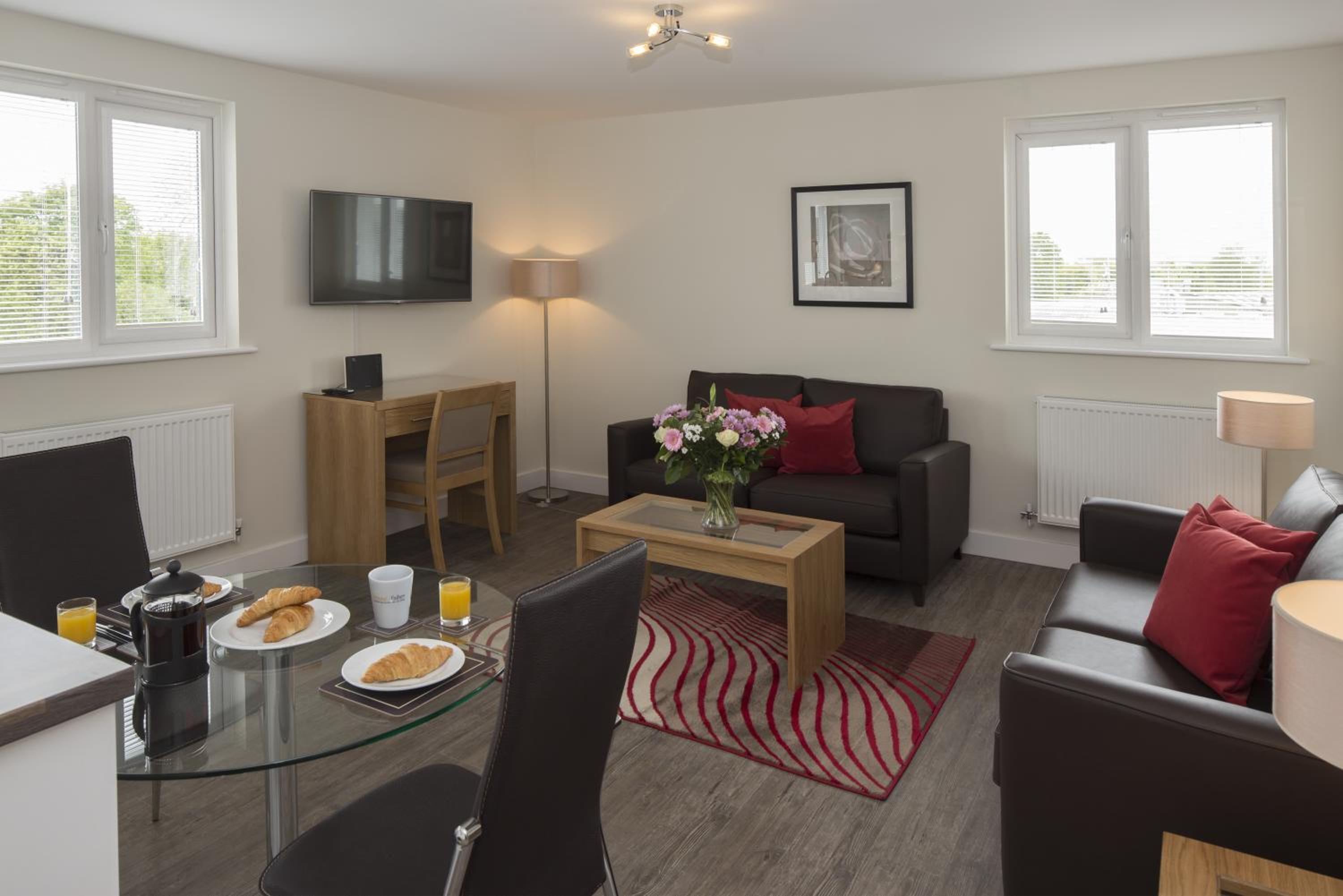 Standard One-Bedroom Apartment photo 1