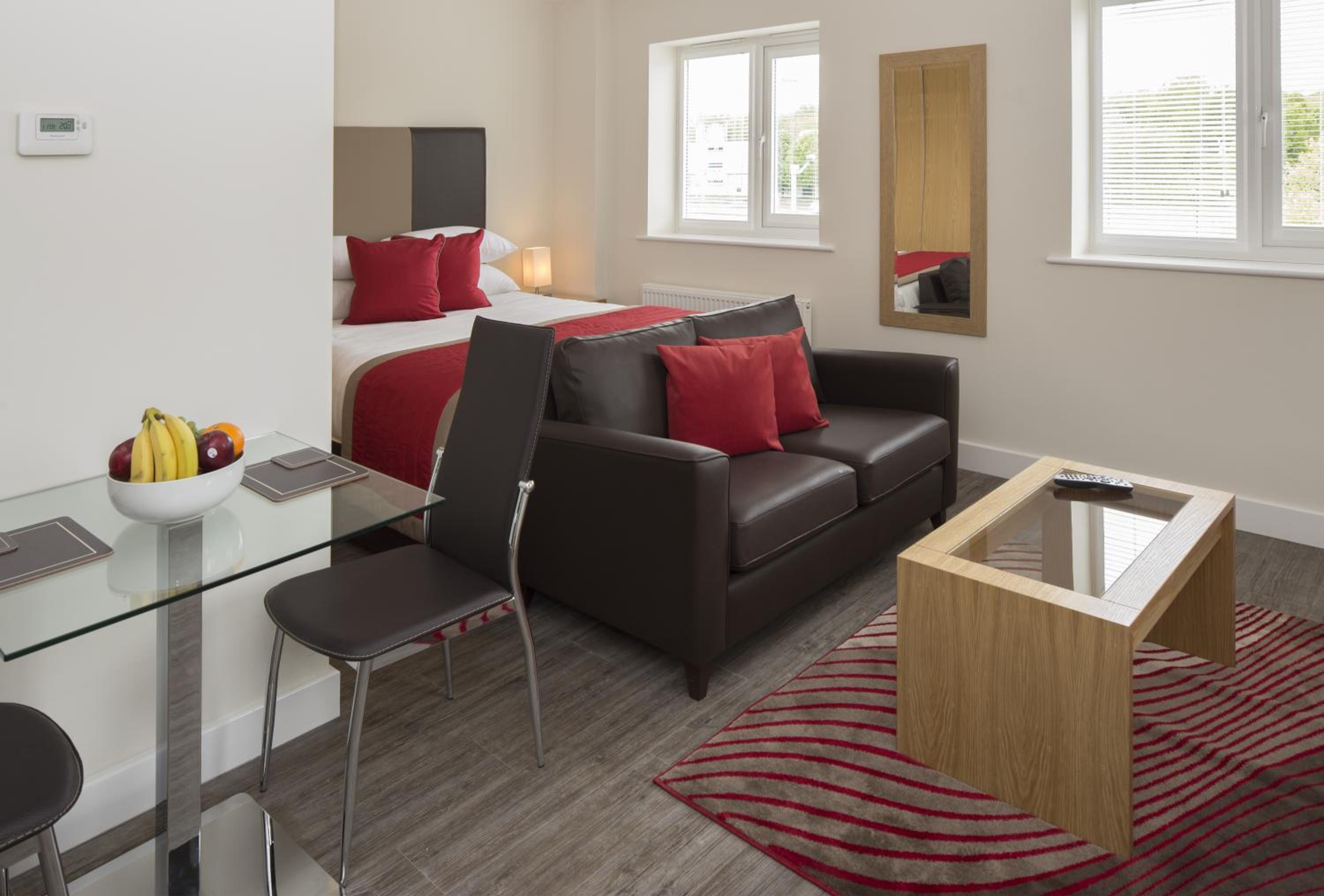 Studio Apartment photo 3