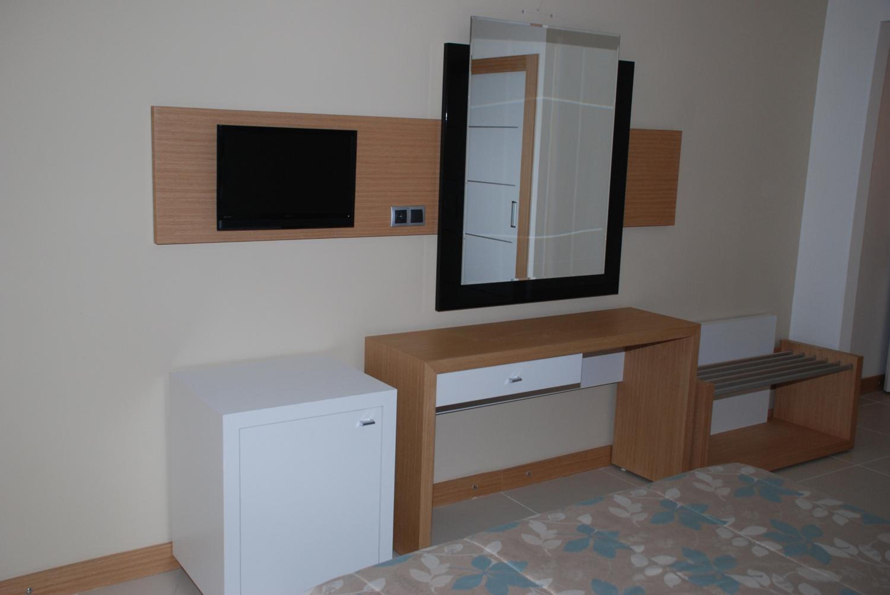 Standard Double or Twin Room with Land View