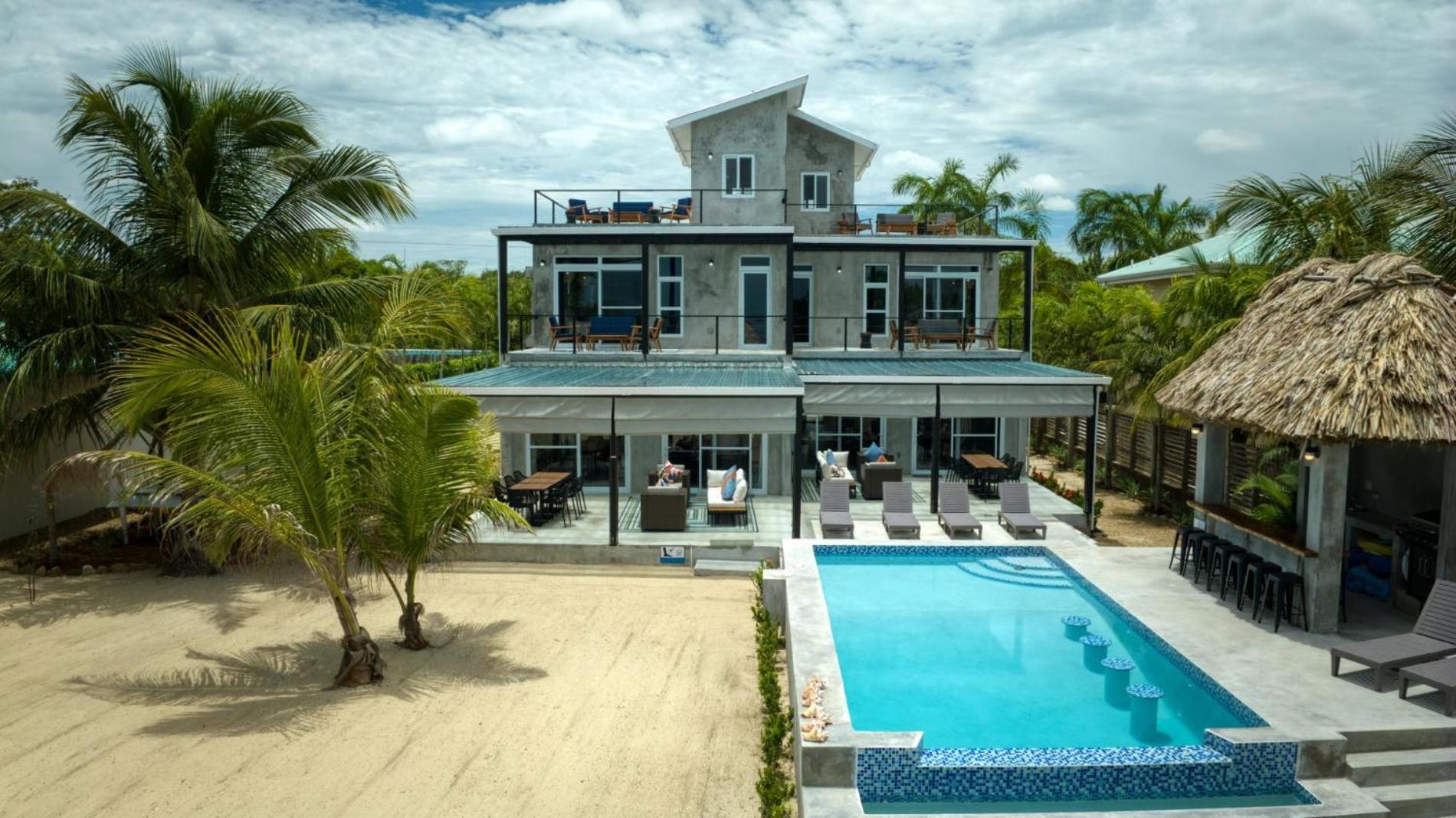 Villa with Private Pool photo 3