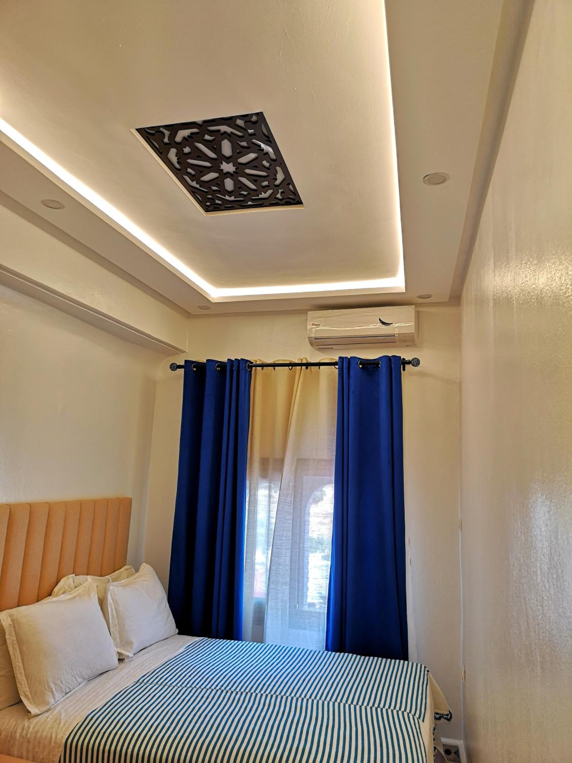 Double Room with Shower - Photo 1
