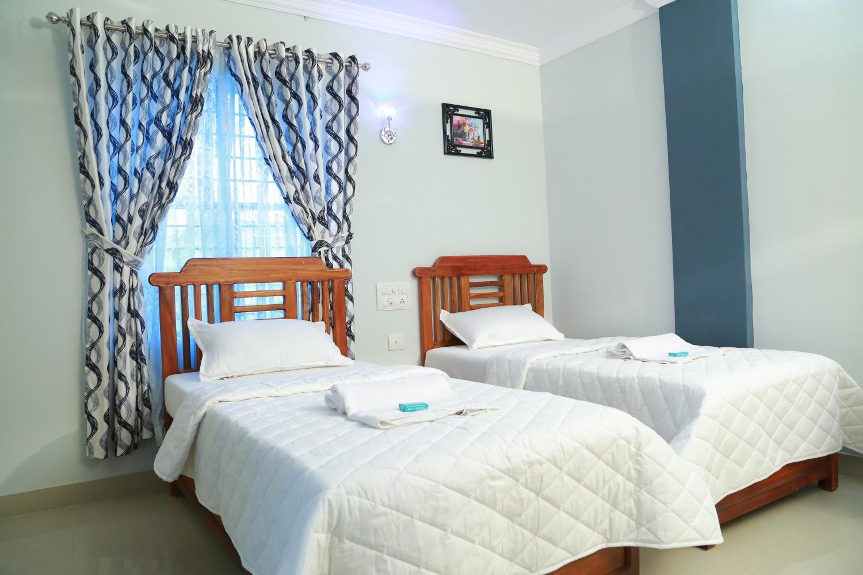 Standard Double Room - Photo 15