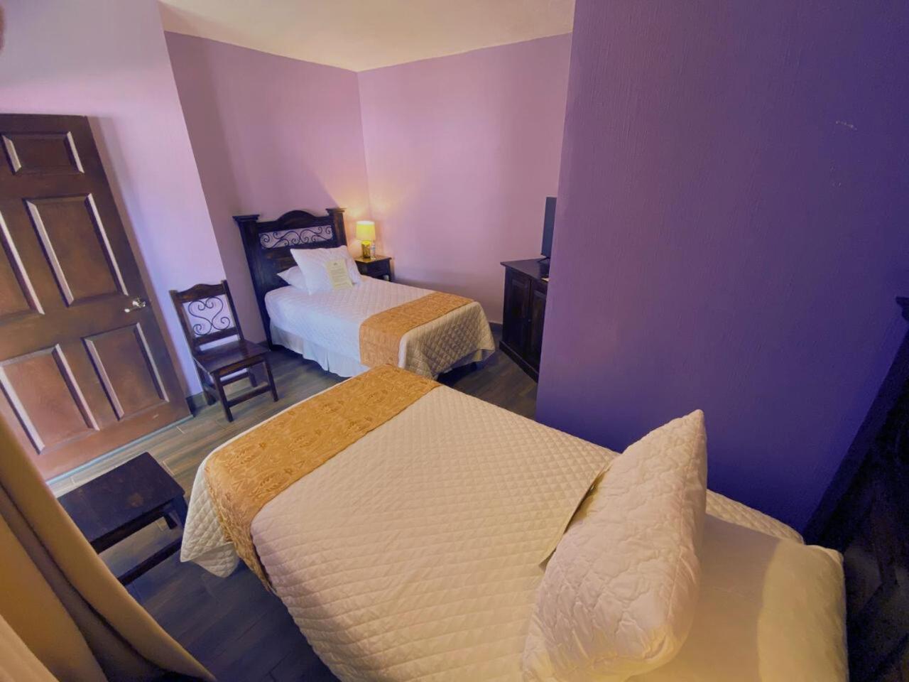 Double Room with Private Bathroom photo 2