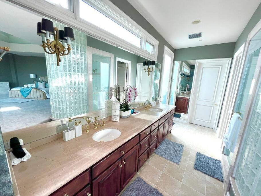 Villa photo 2