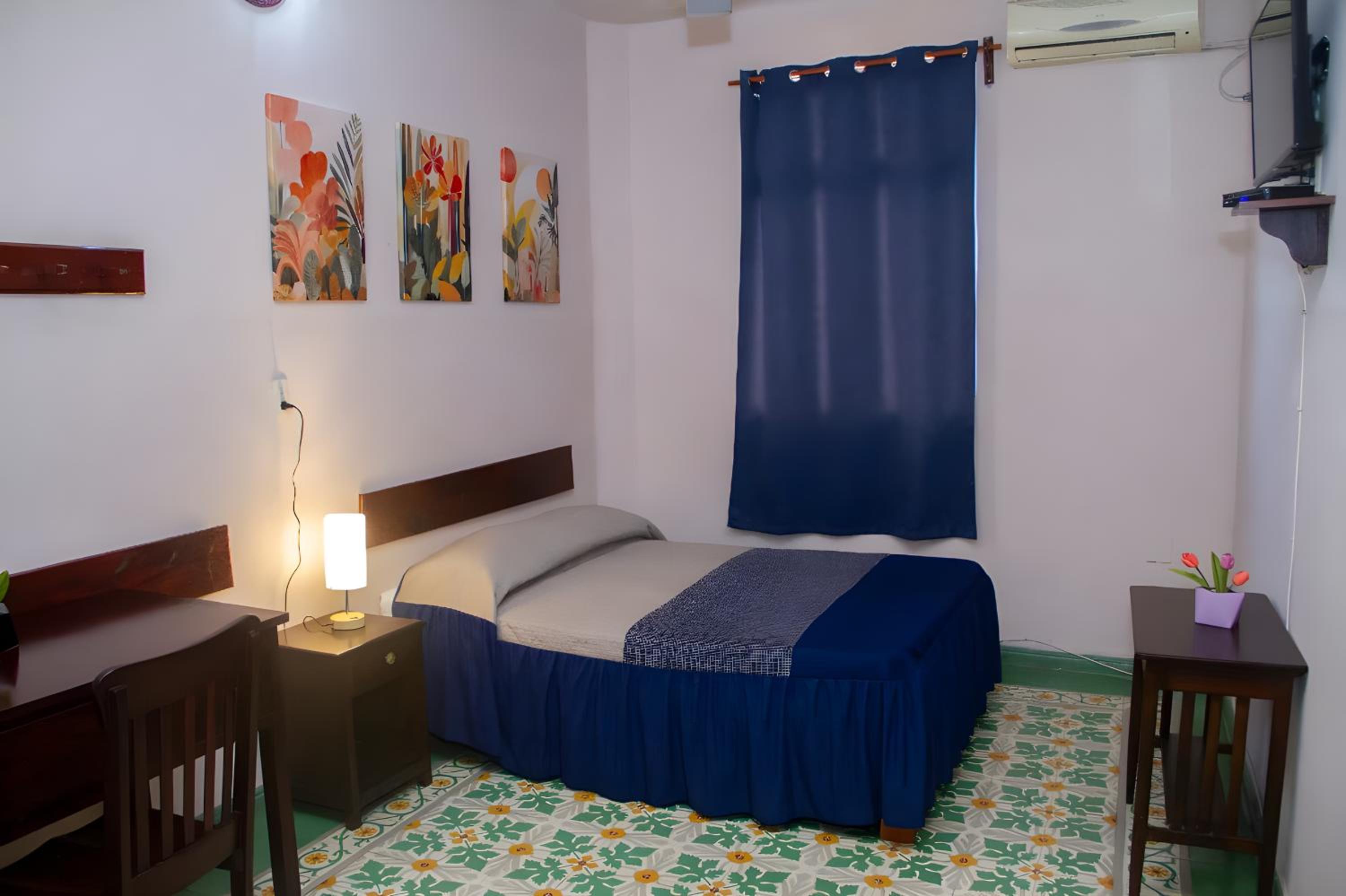 Budget Double Room photo 1