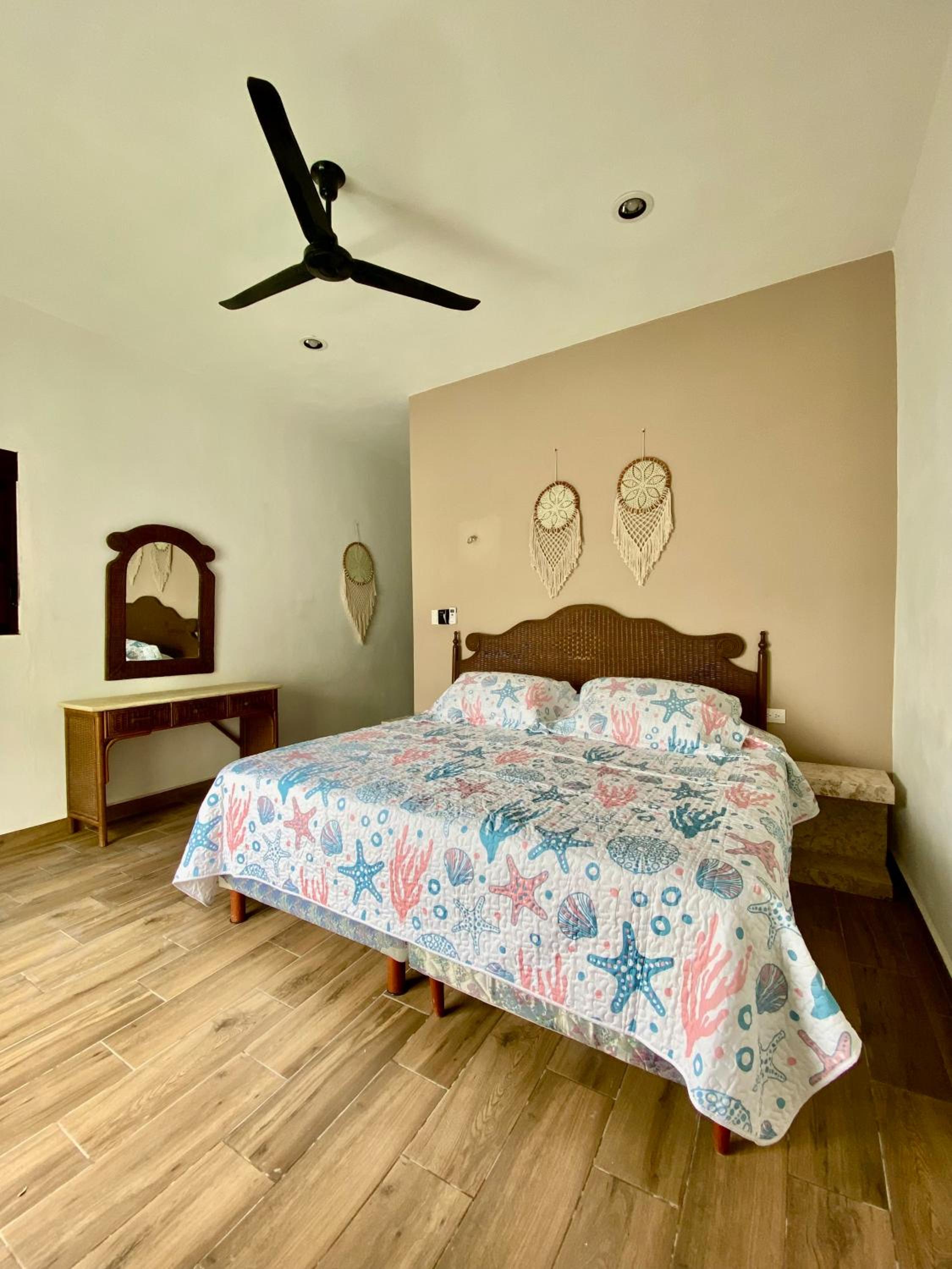 Two-Bedroom House photo 3