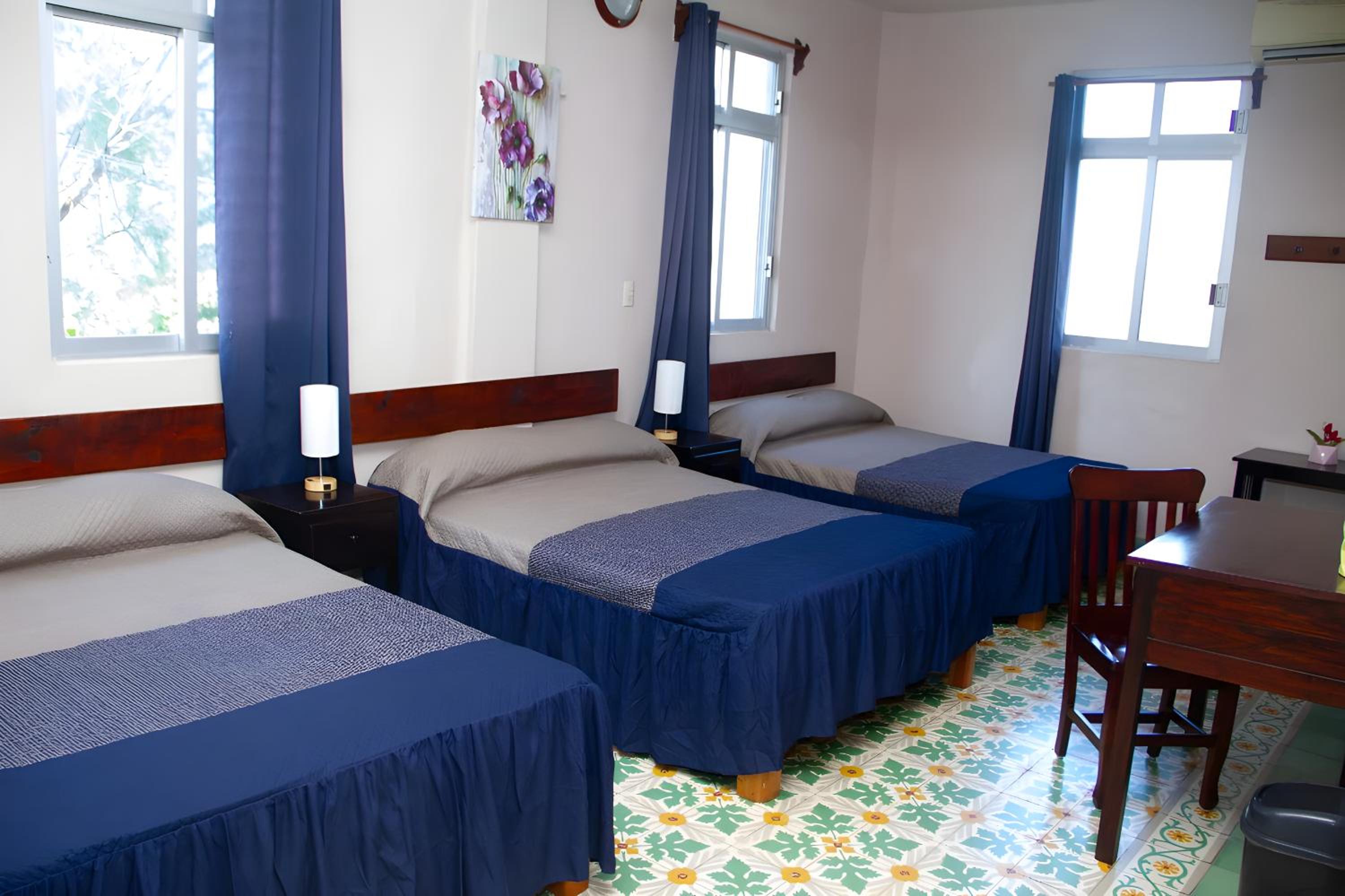 Triple Room with Private Bathroom photo 1