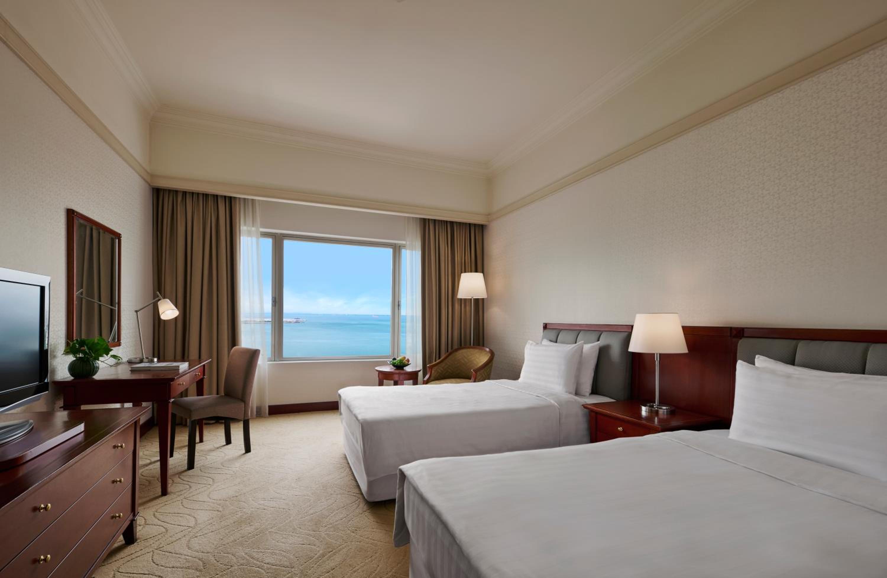Stay 3 Pay 2 Deluxe Twin Room (Sea View)
