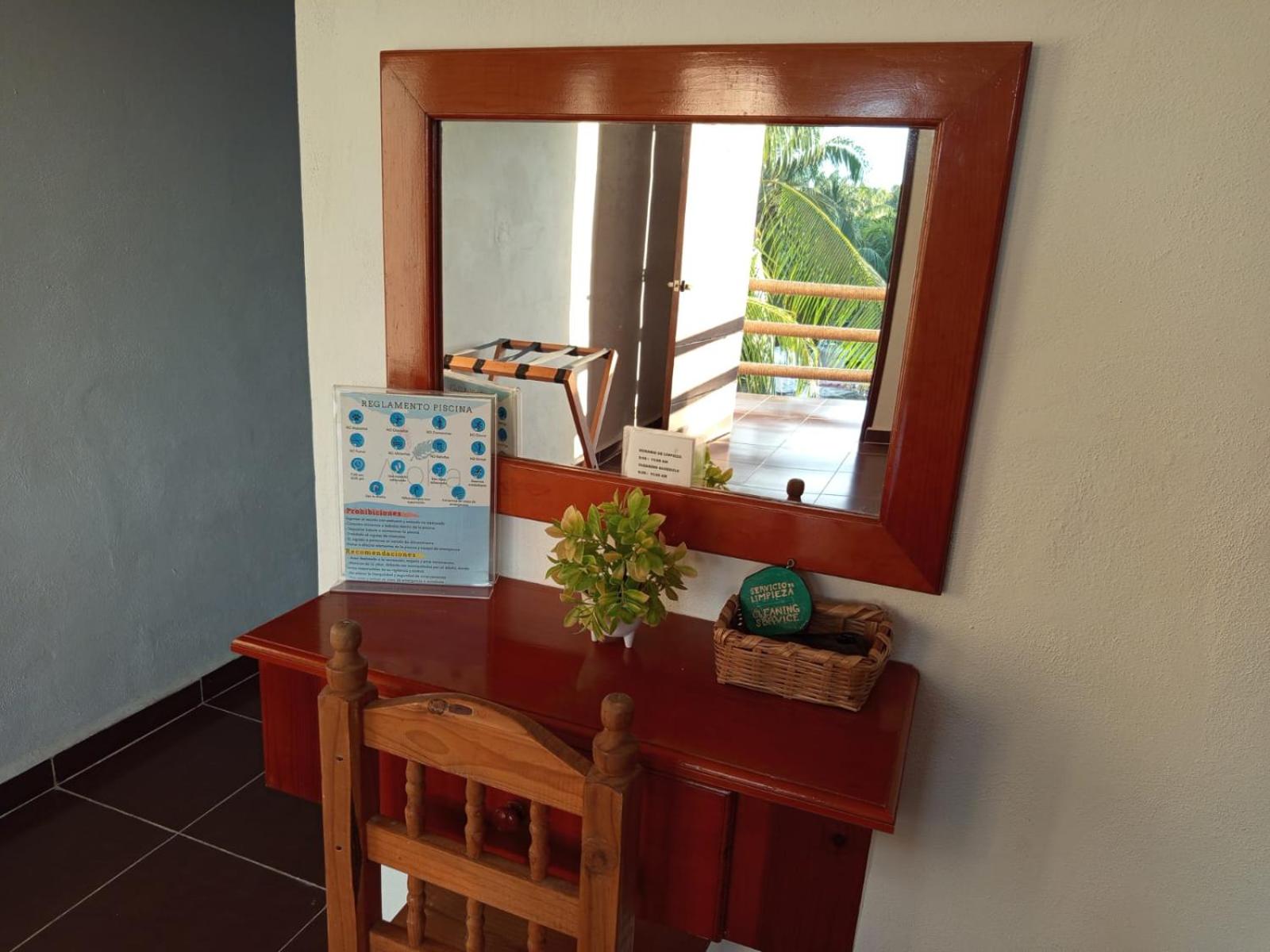 Apartment with Pool View  - Photo 15