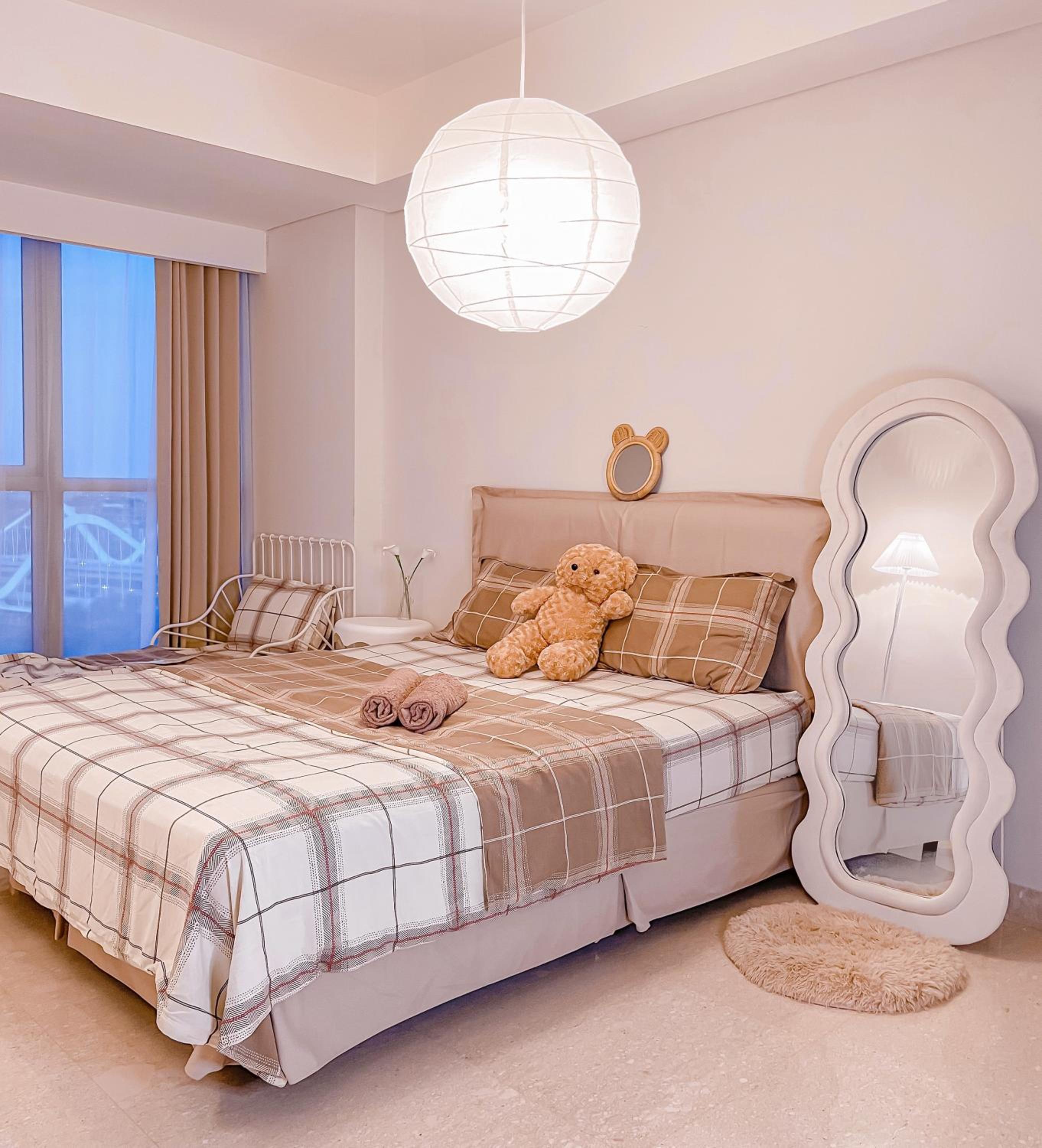 One-Bedroom Apartment with Sea View and Balcony