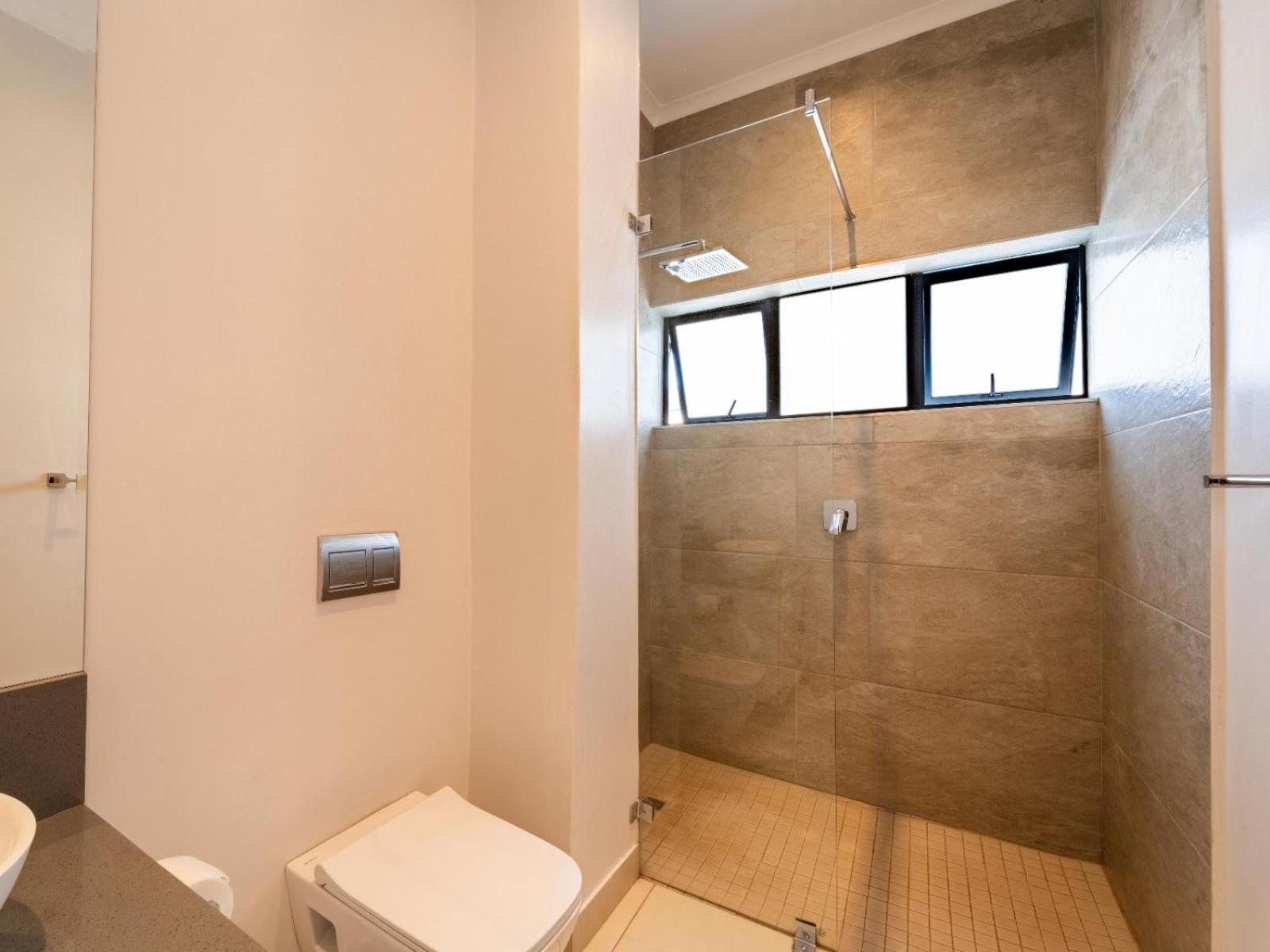 Deluxe Holiday Home photo 3