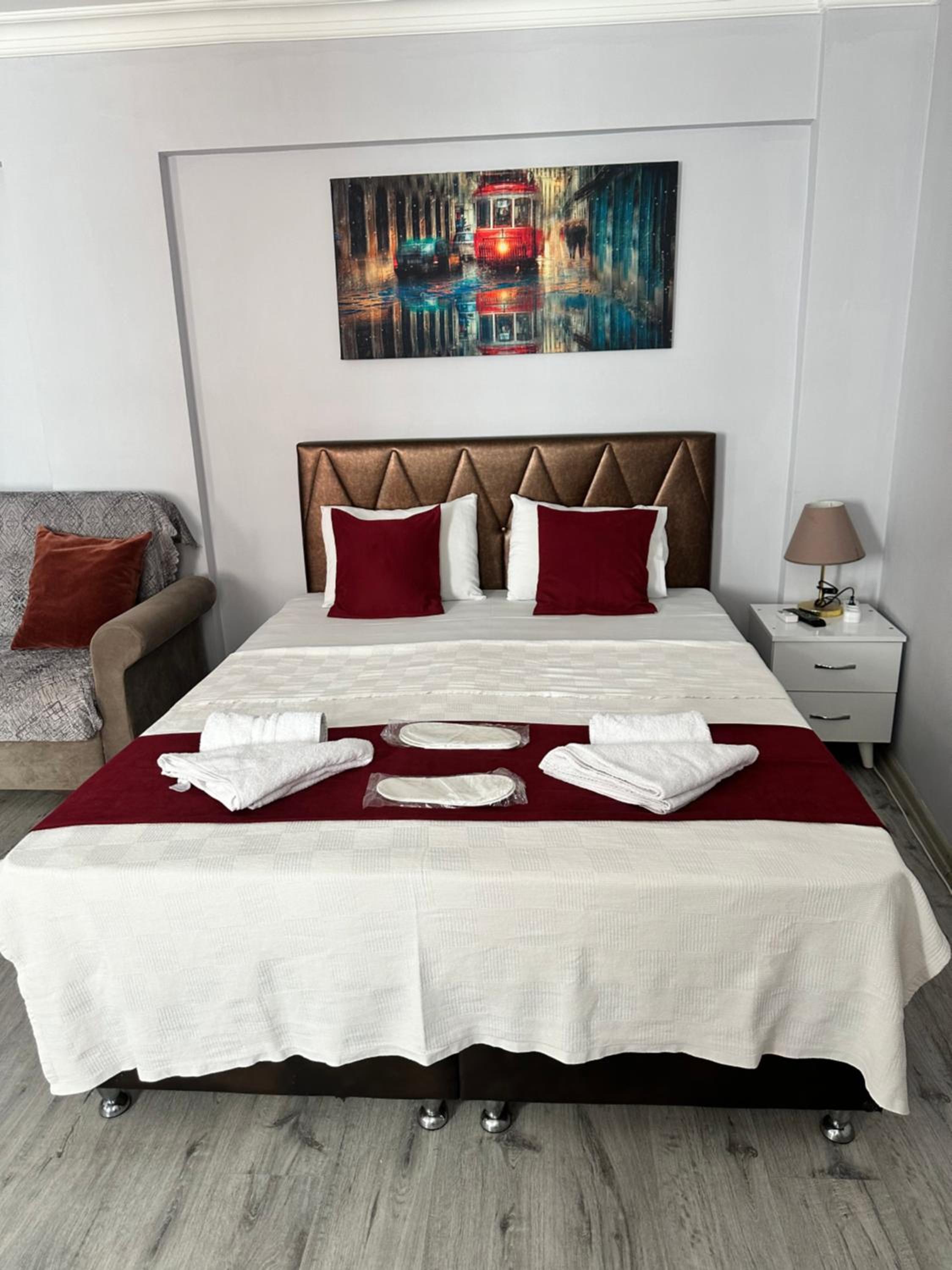 King Room with Balcony photo 3