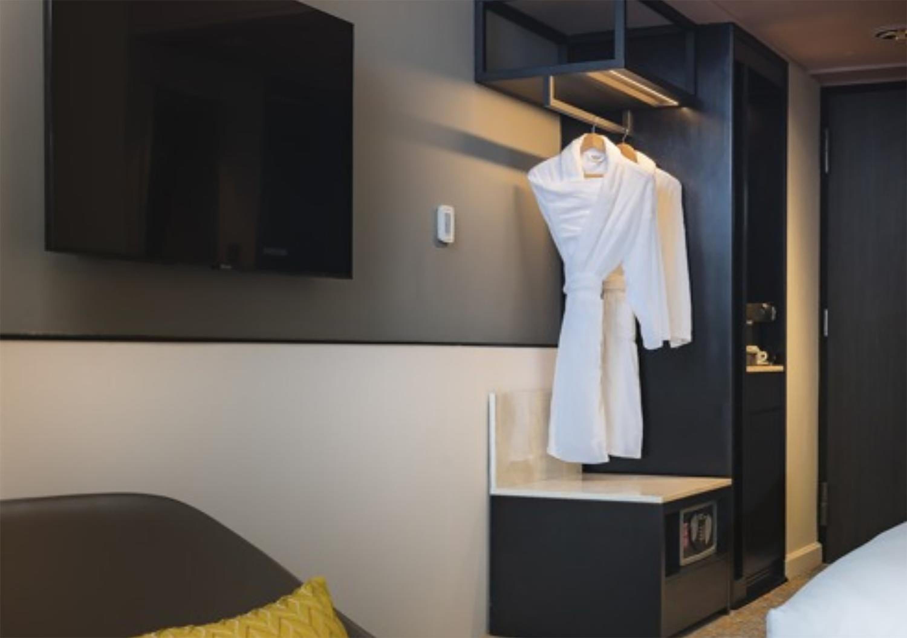 Deluxe Twin Room - High Floor