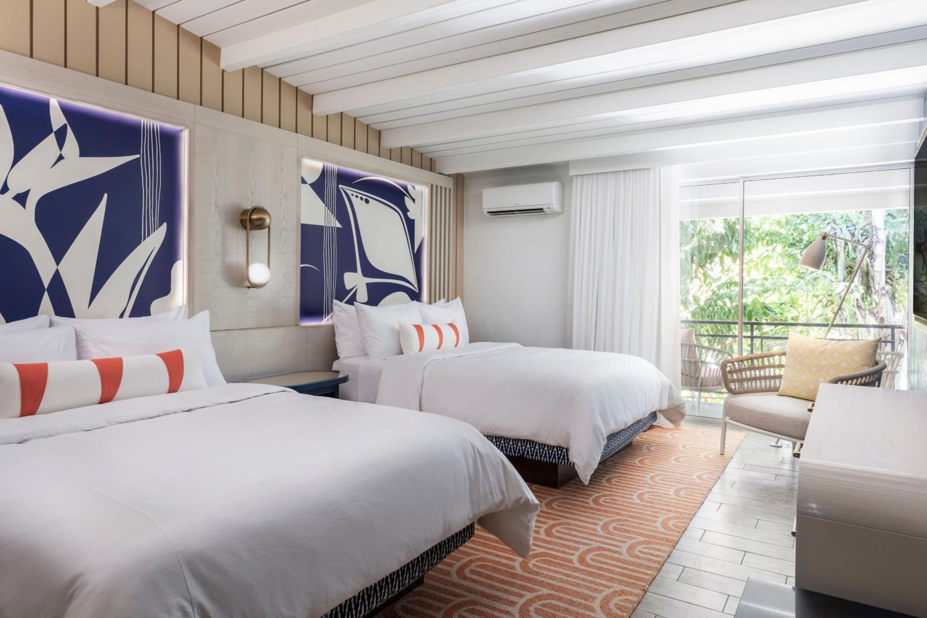 Queen Room with Balcony