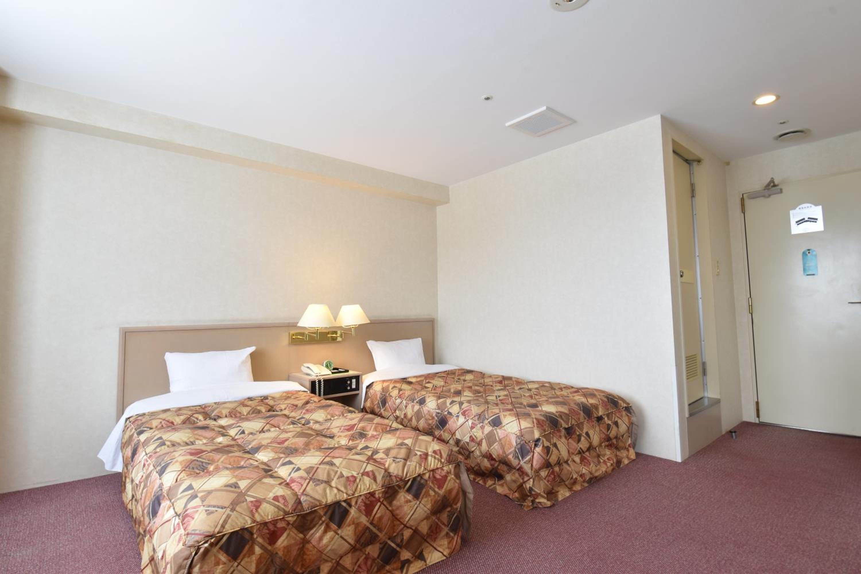 Standard Twin Room with Tatami Area- Non-Smoking - Photo 1