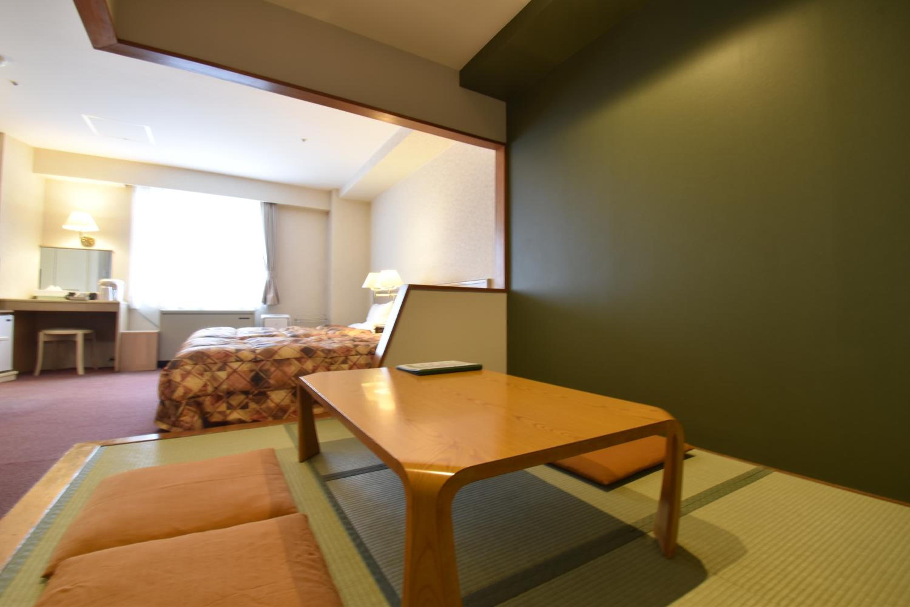 Compact Twin Room with Tatami Area - Non-Smoking - Photo 6