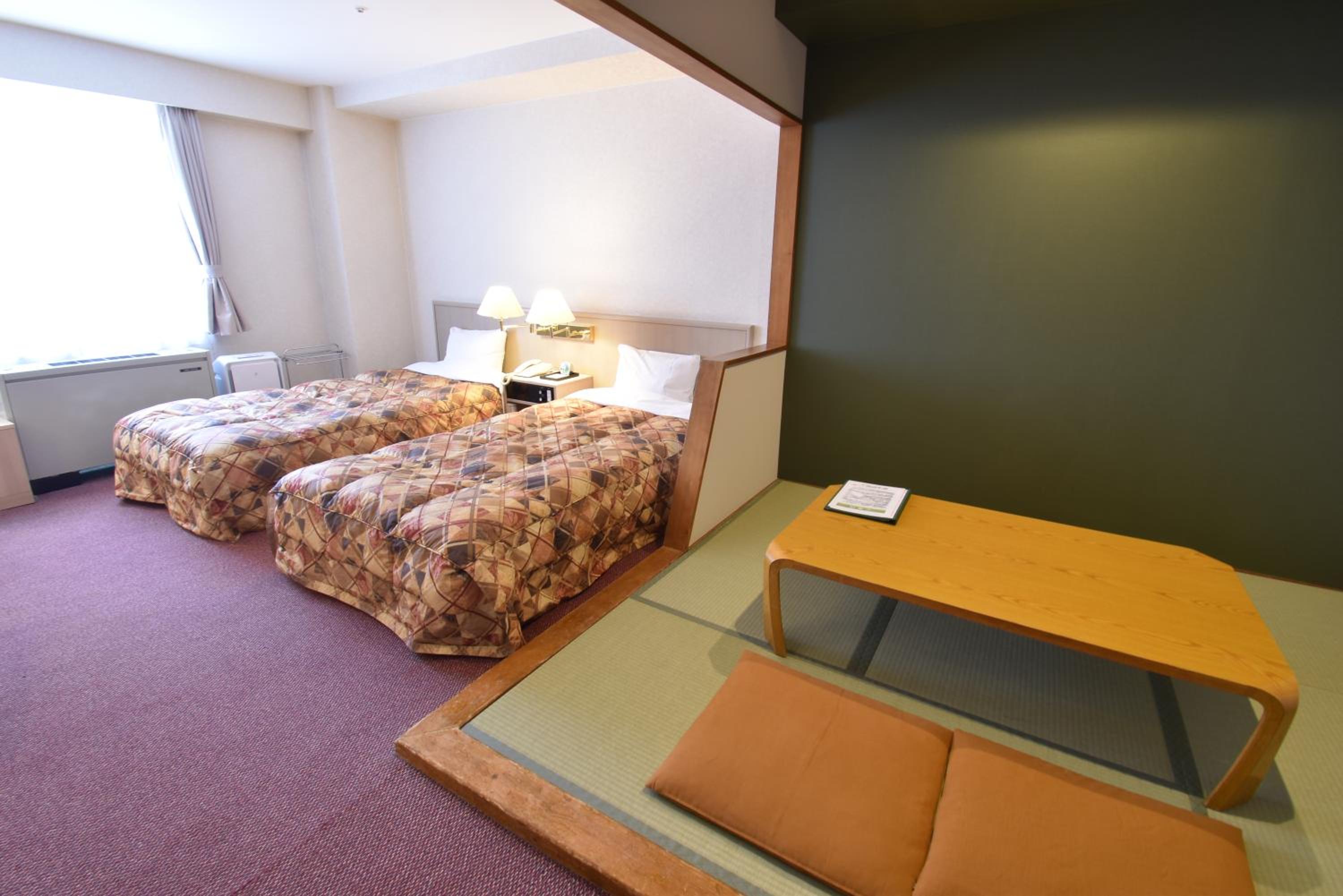 Compact Twin Room with Tatami Area - Non-Smoking - Photo 1