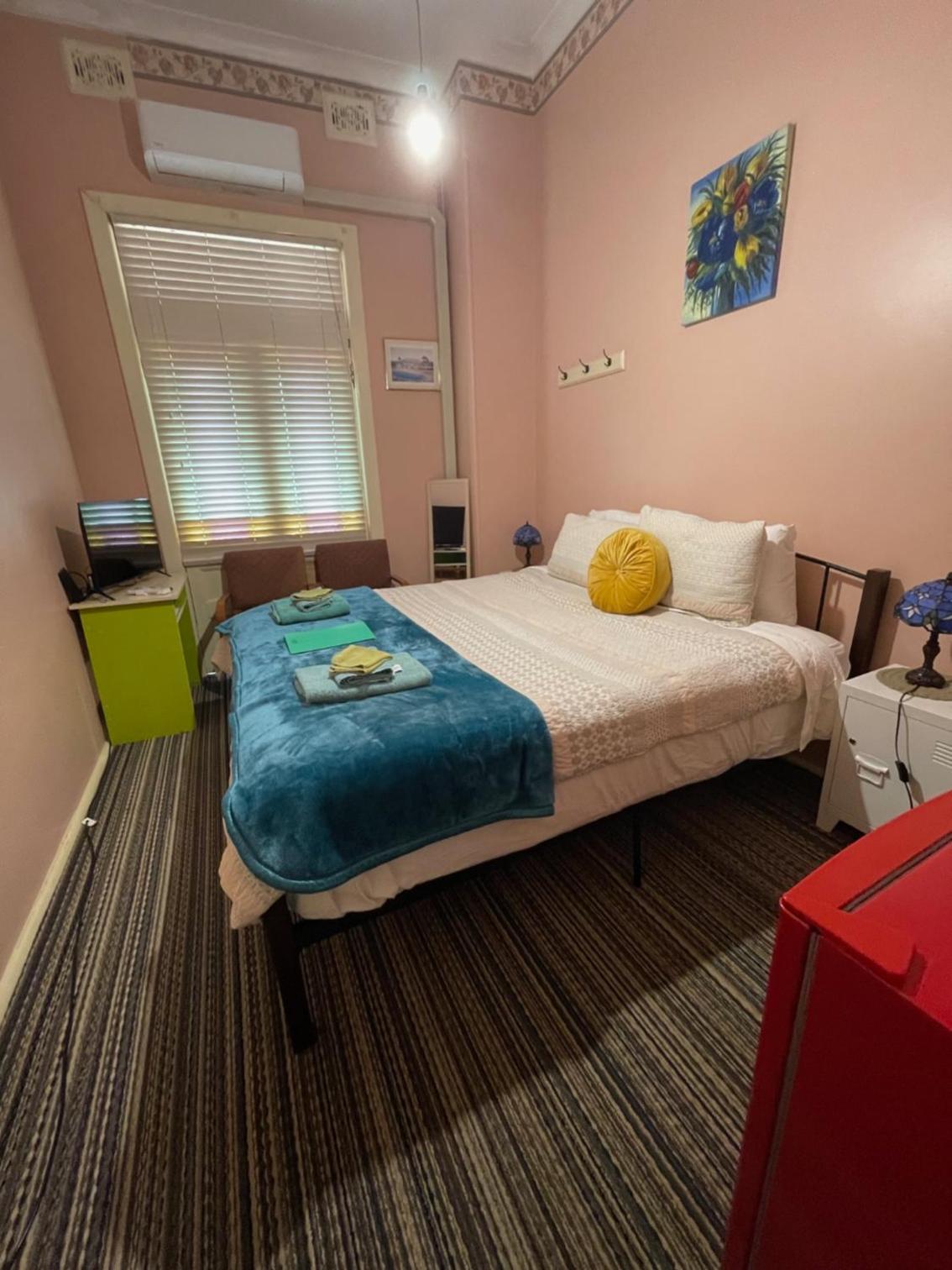 STAR ROOM 5