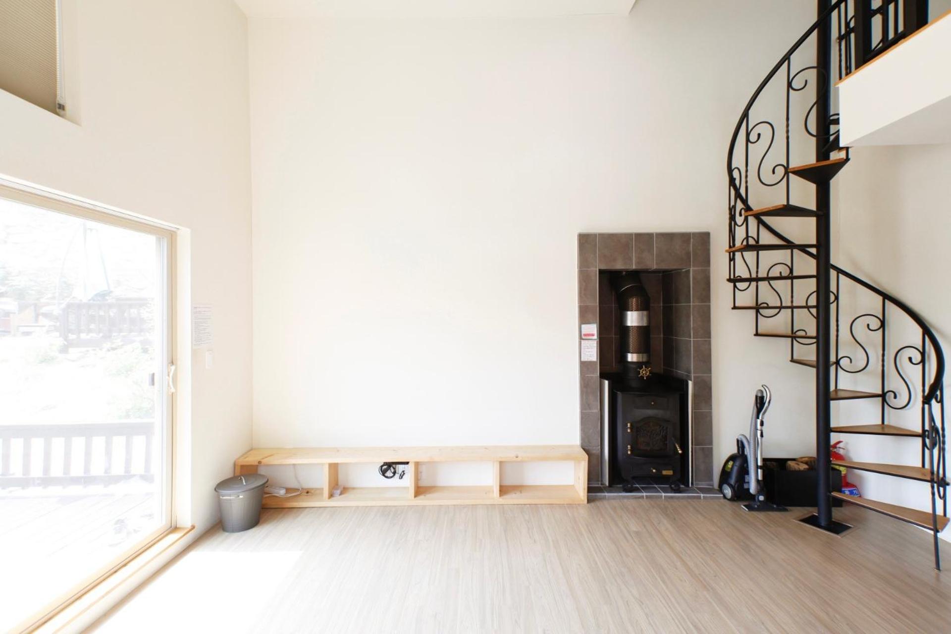 Family Room photo 3
