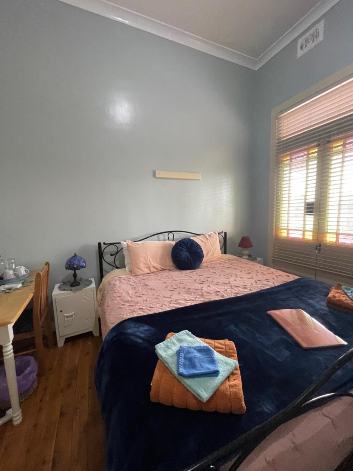STAR ROOM 8