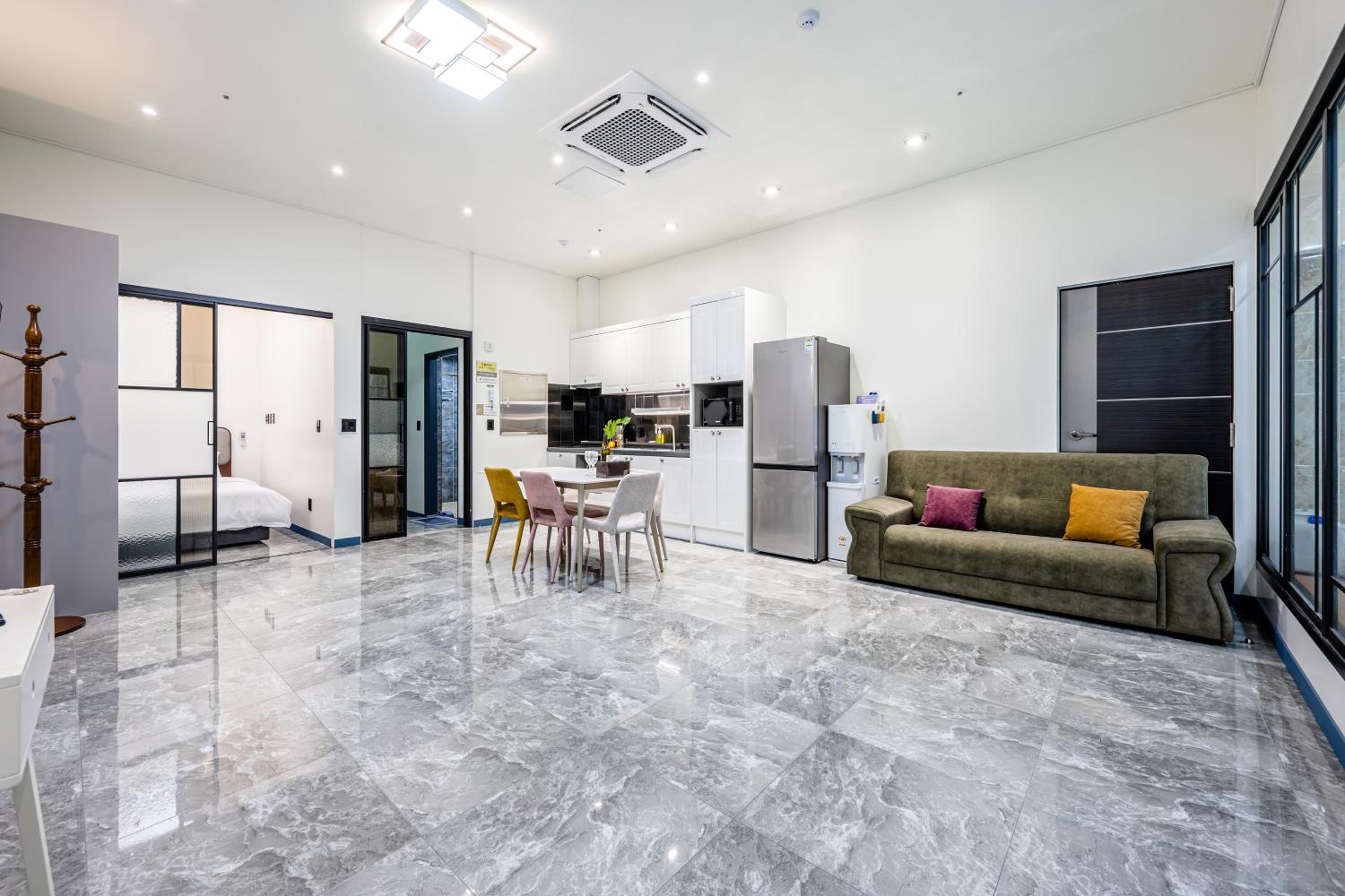 One-Bedroom Villa photo 1
