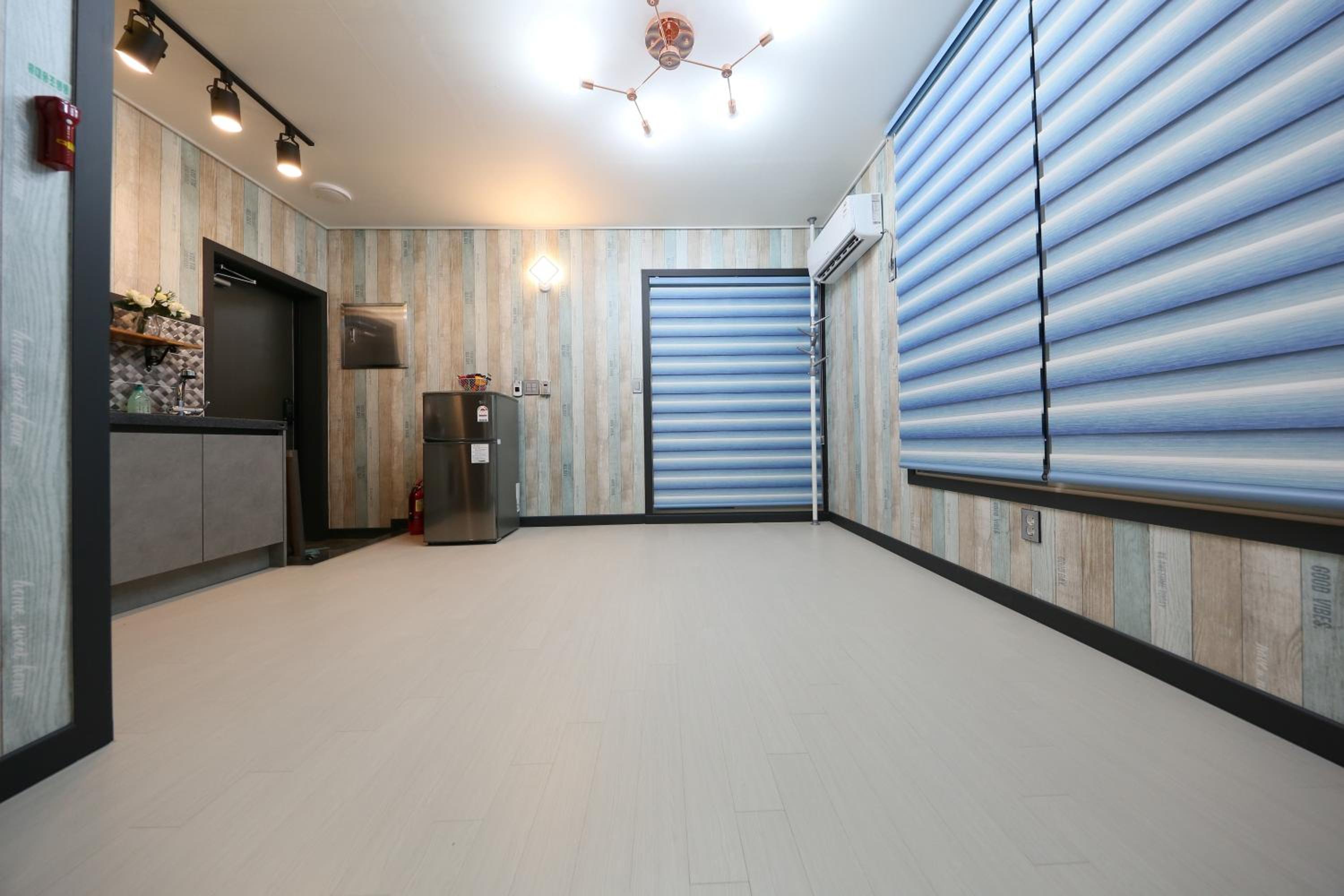 Triple Room 2 - Photo 1