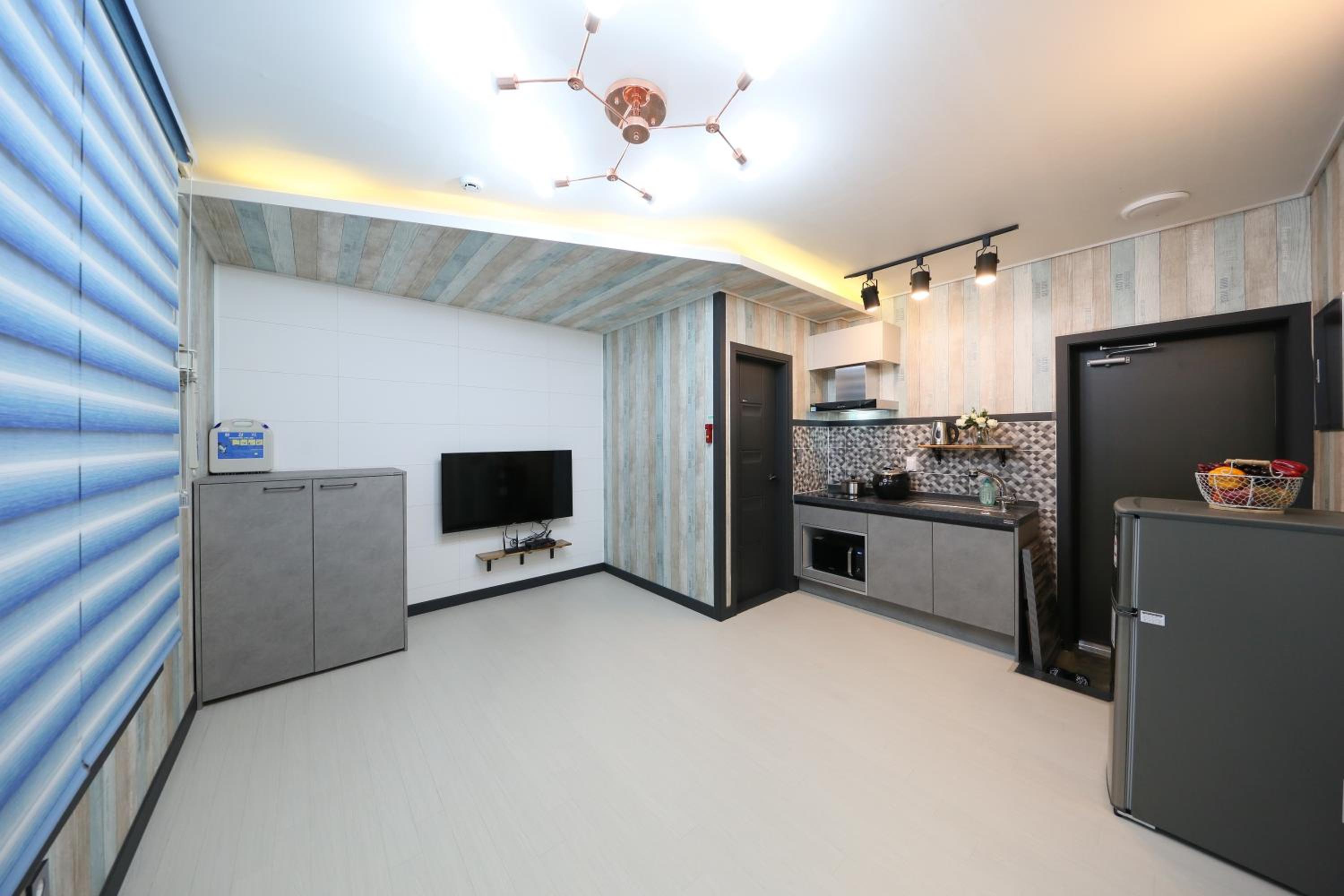 Triple Room 2 - Photo 11