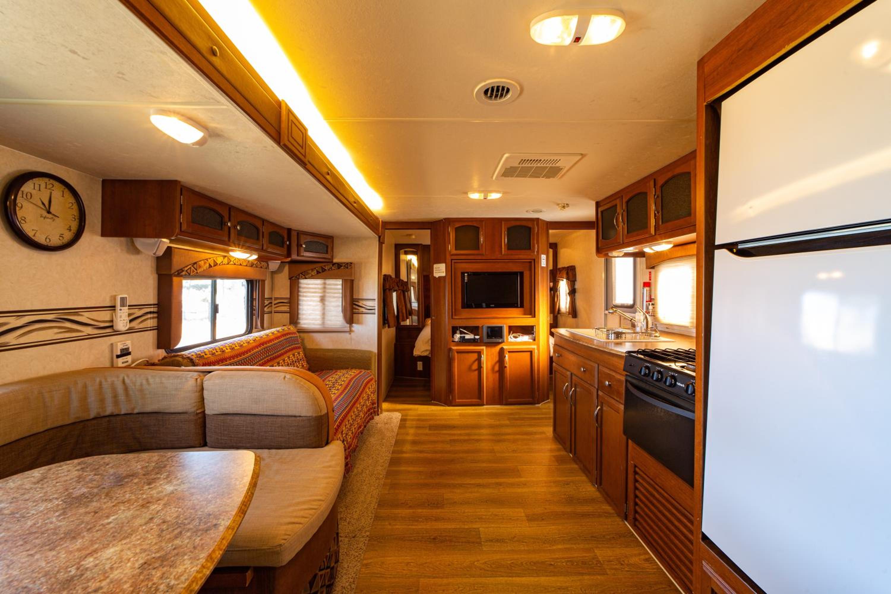 Caravan photo 2