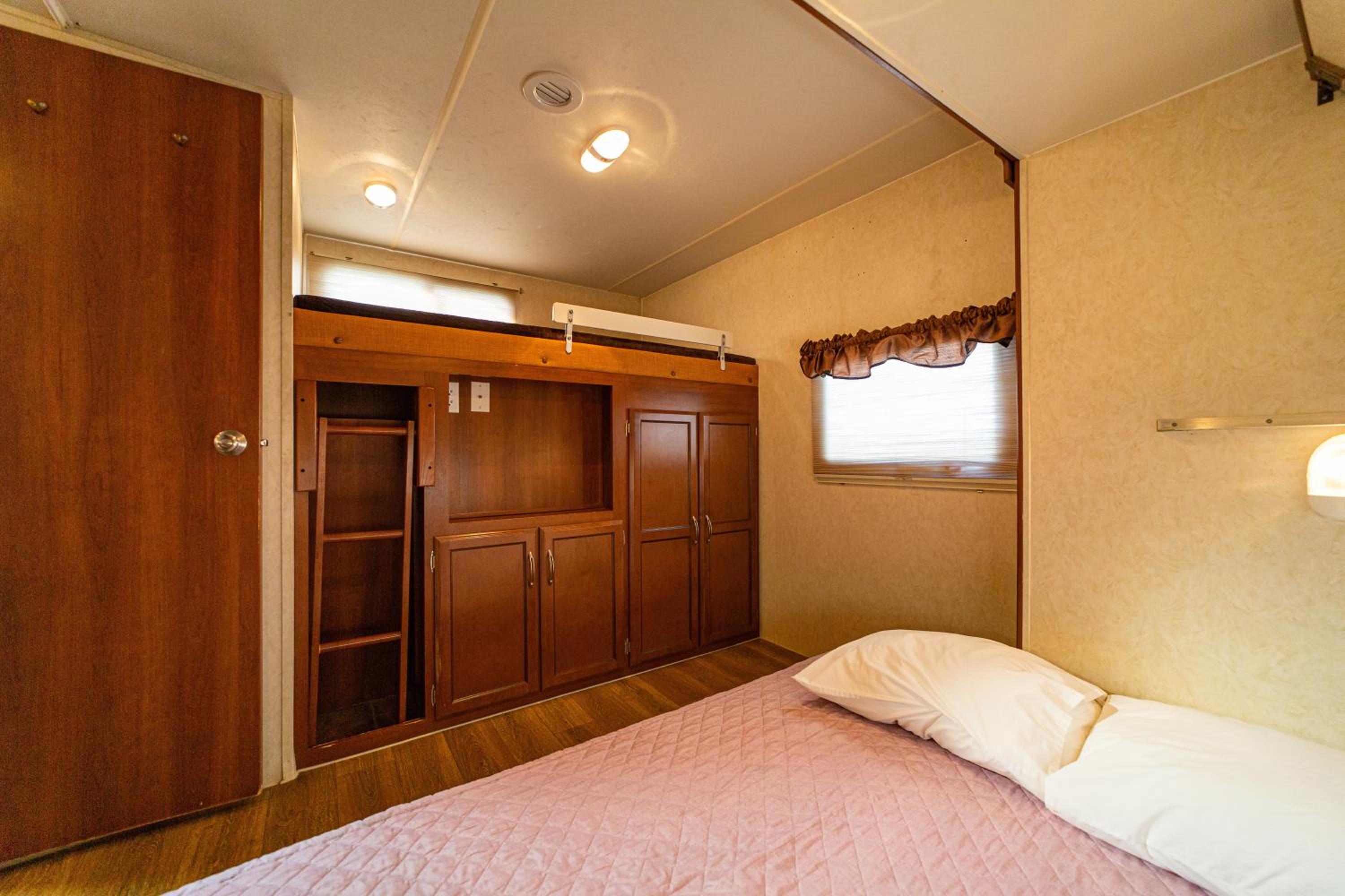 Caravan photo 3